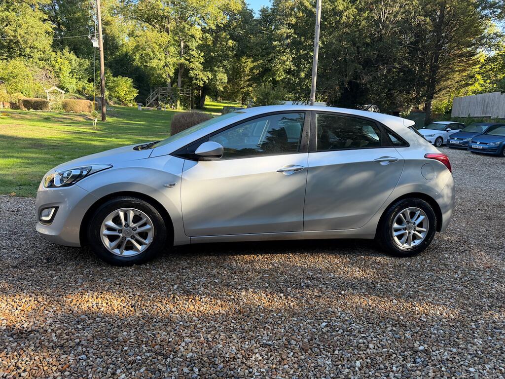 Hyundai I30 view 5