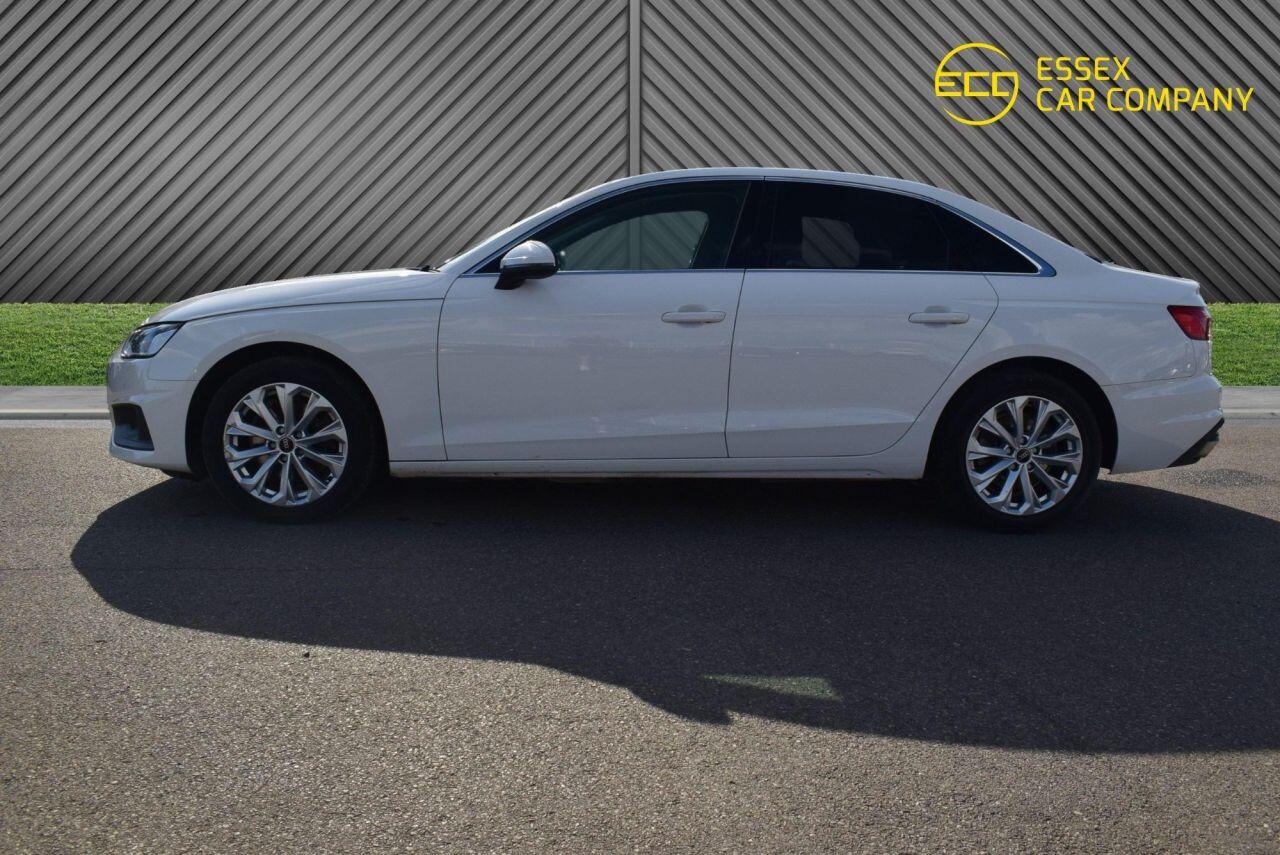 Audi A4 view 11