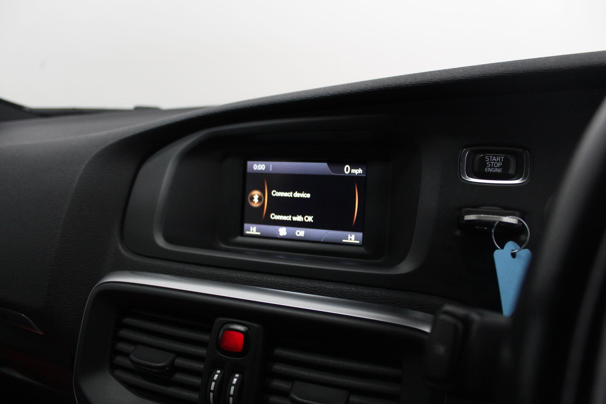 Volvo V40 view 33