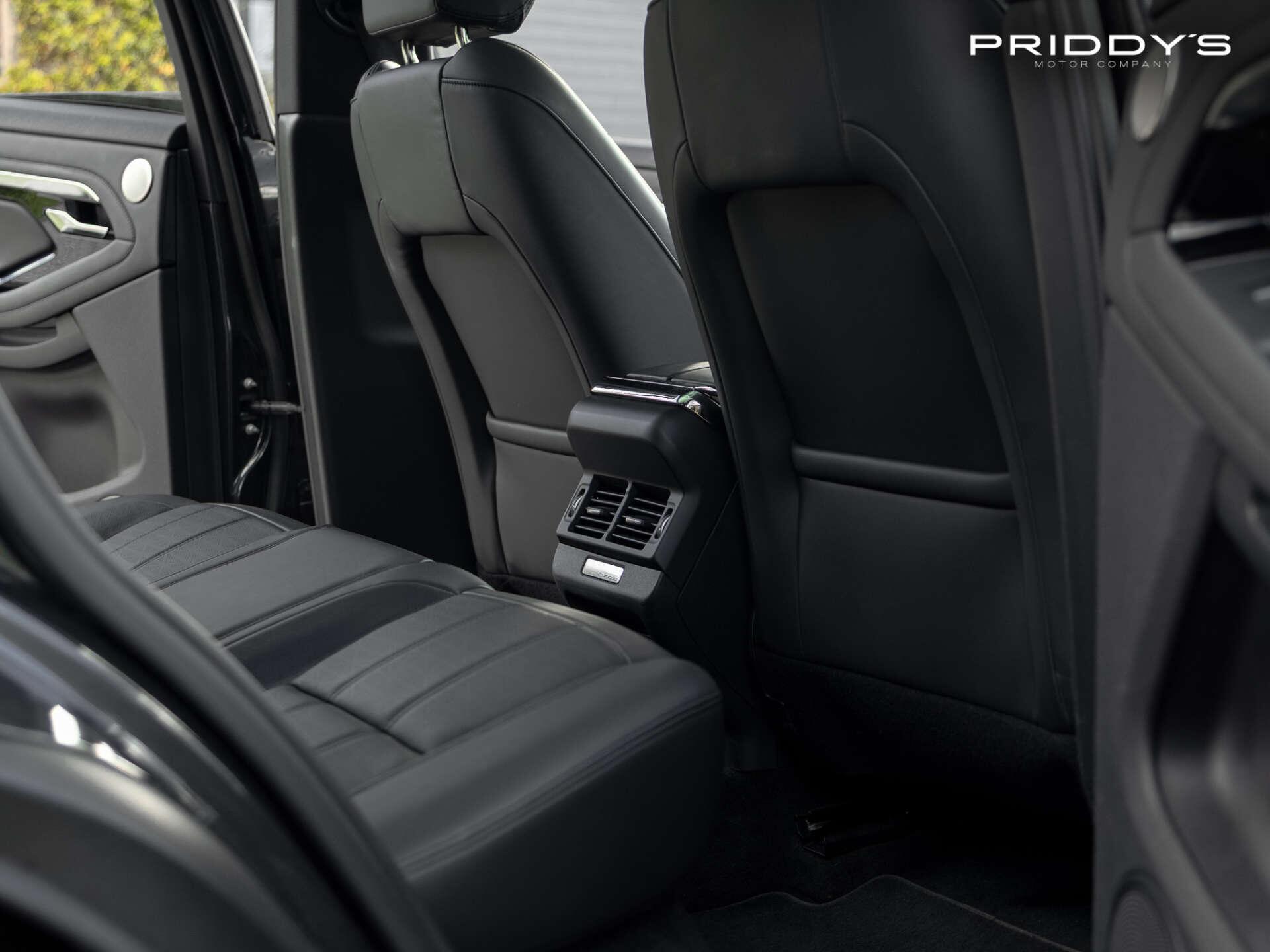 Land Rover Range Rover Evoque view 41