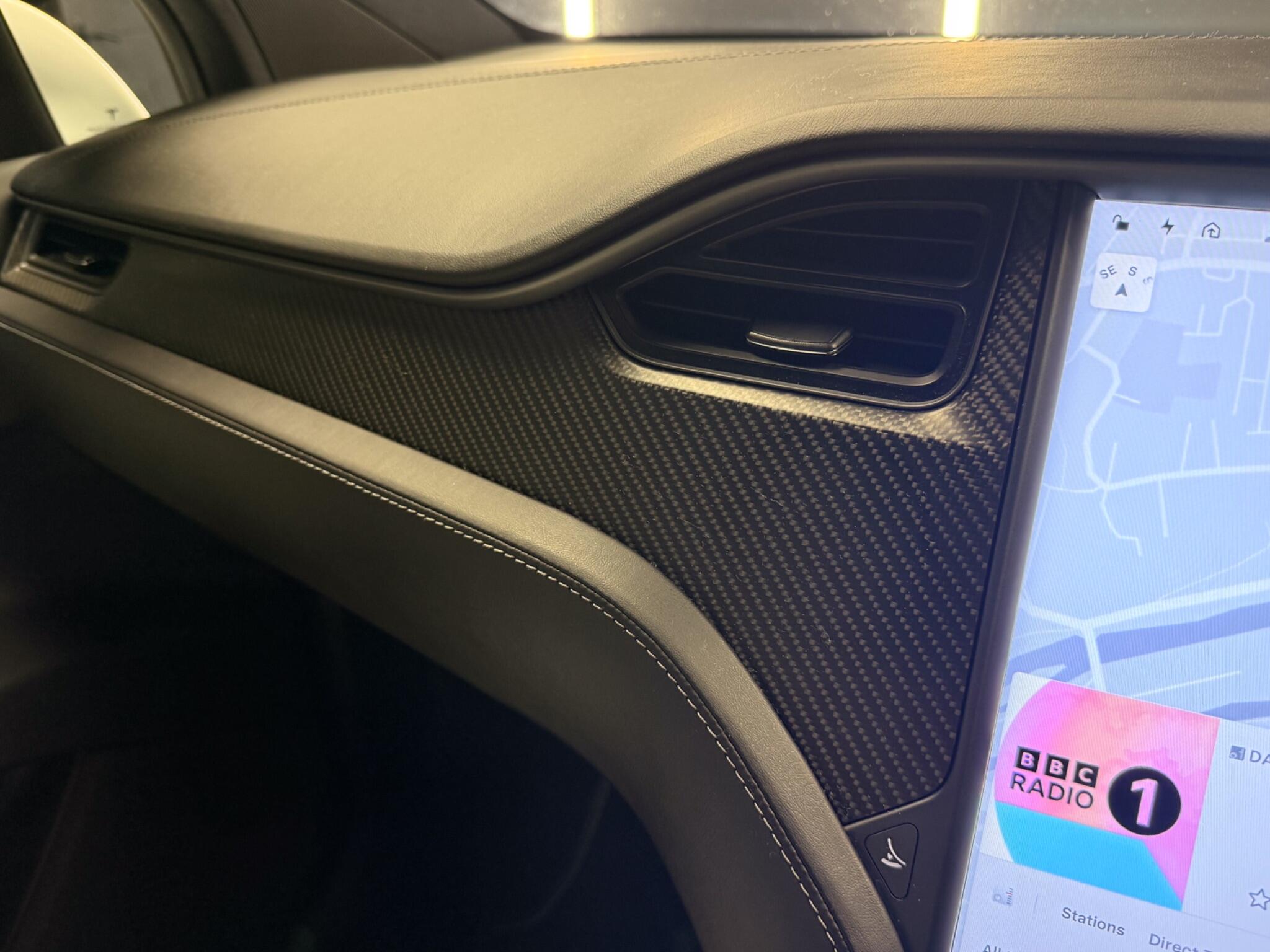Tesla Model X view 35