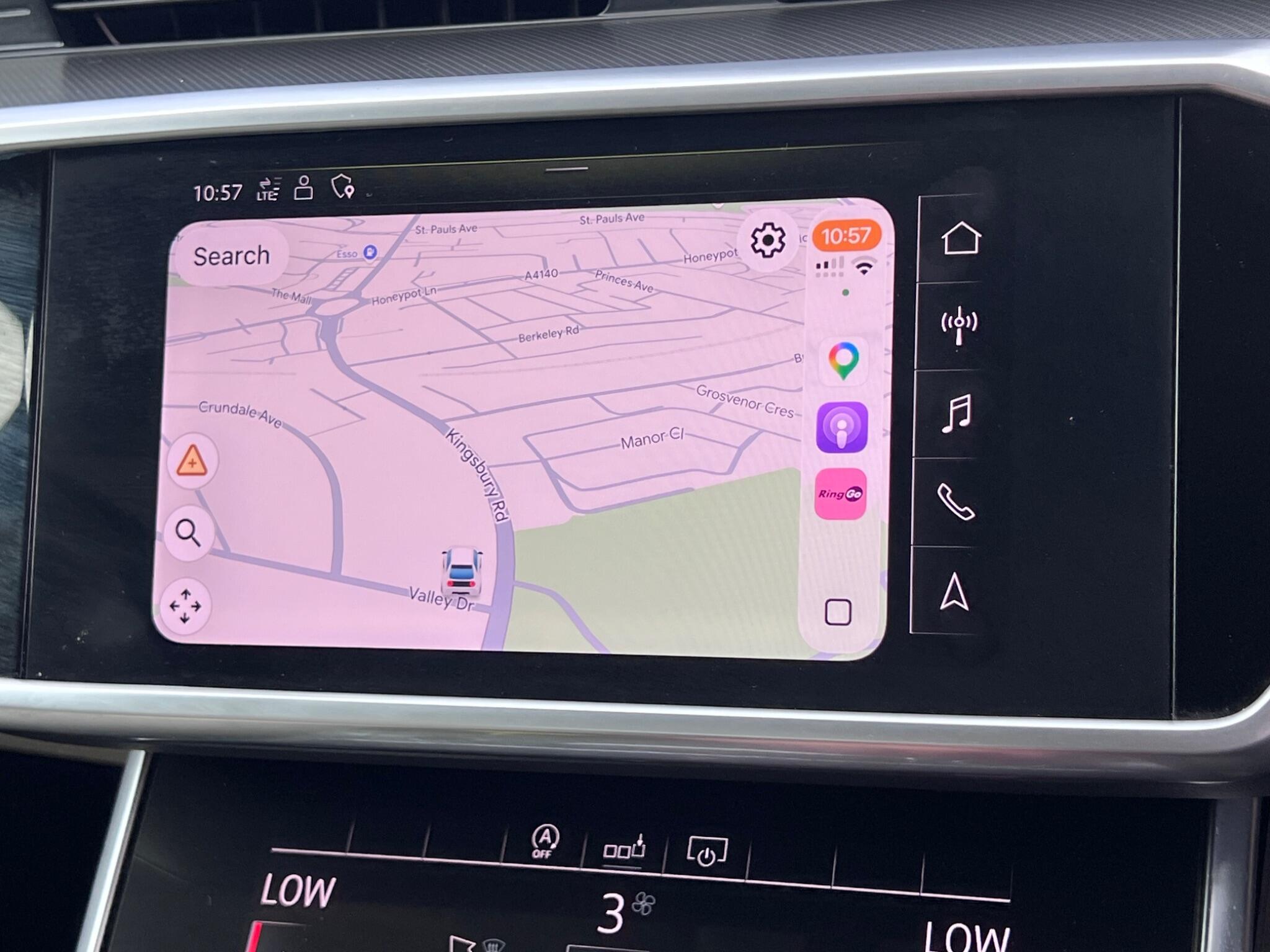 Audi A6 Saloon view 21