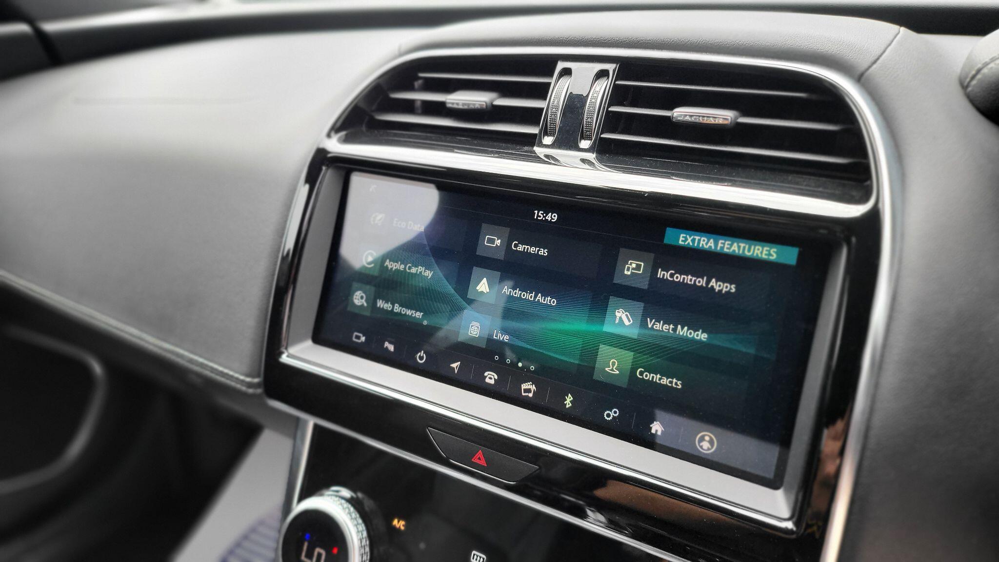 Jaguar Xe view 27