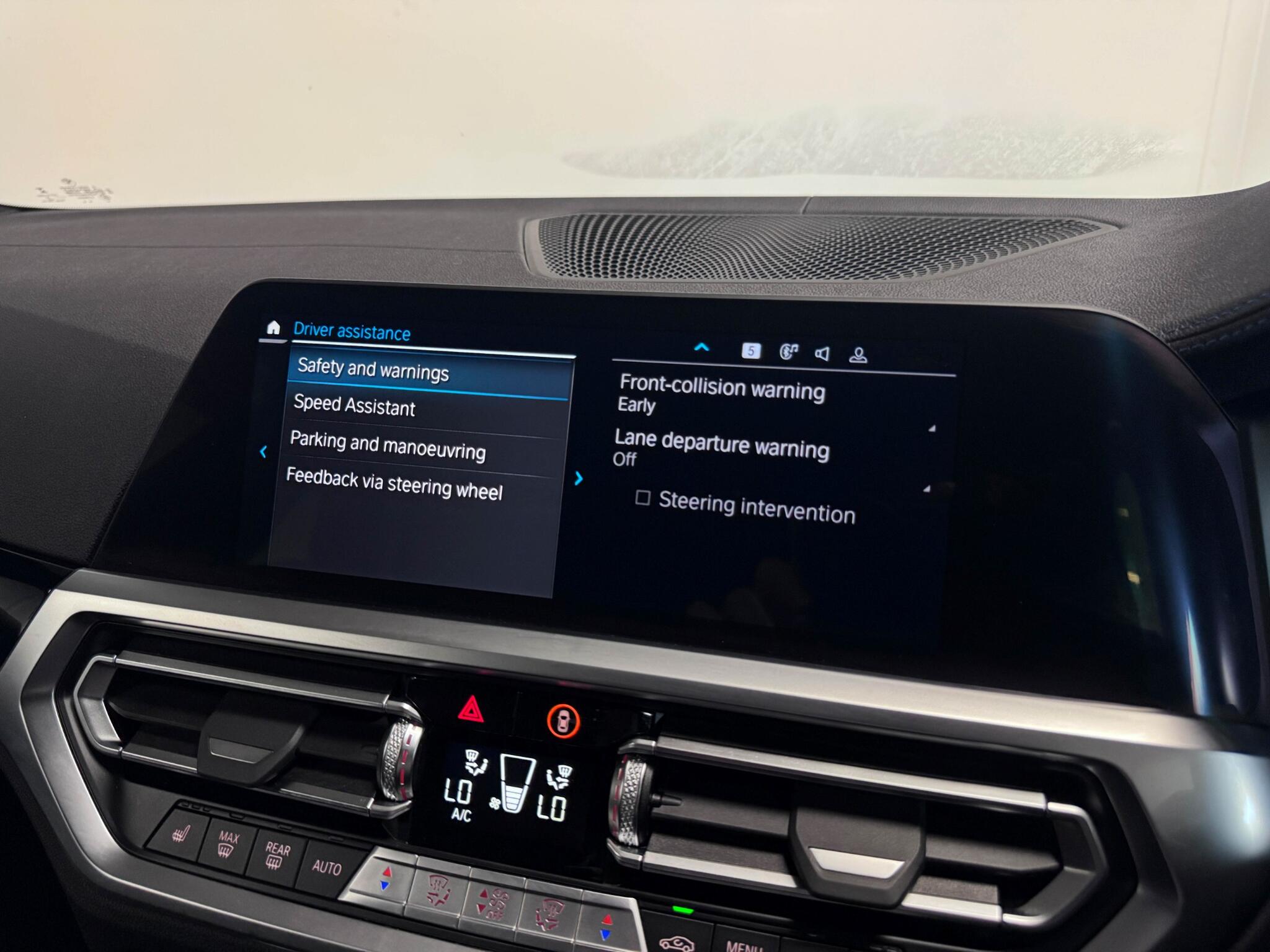 BMW 3 Series view 64