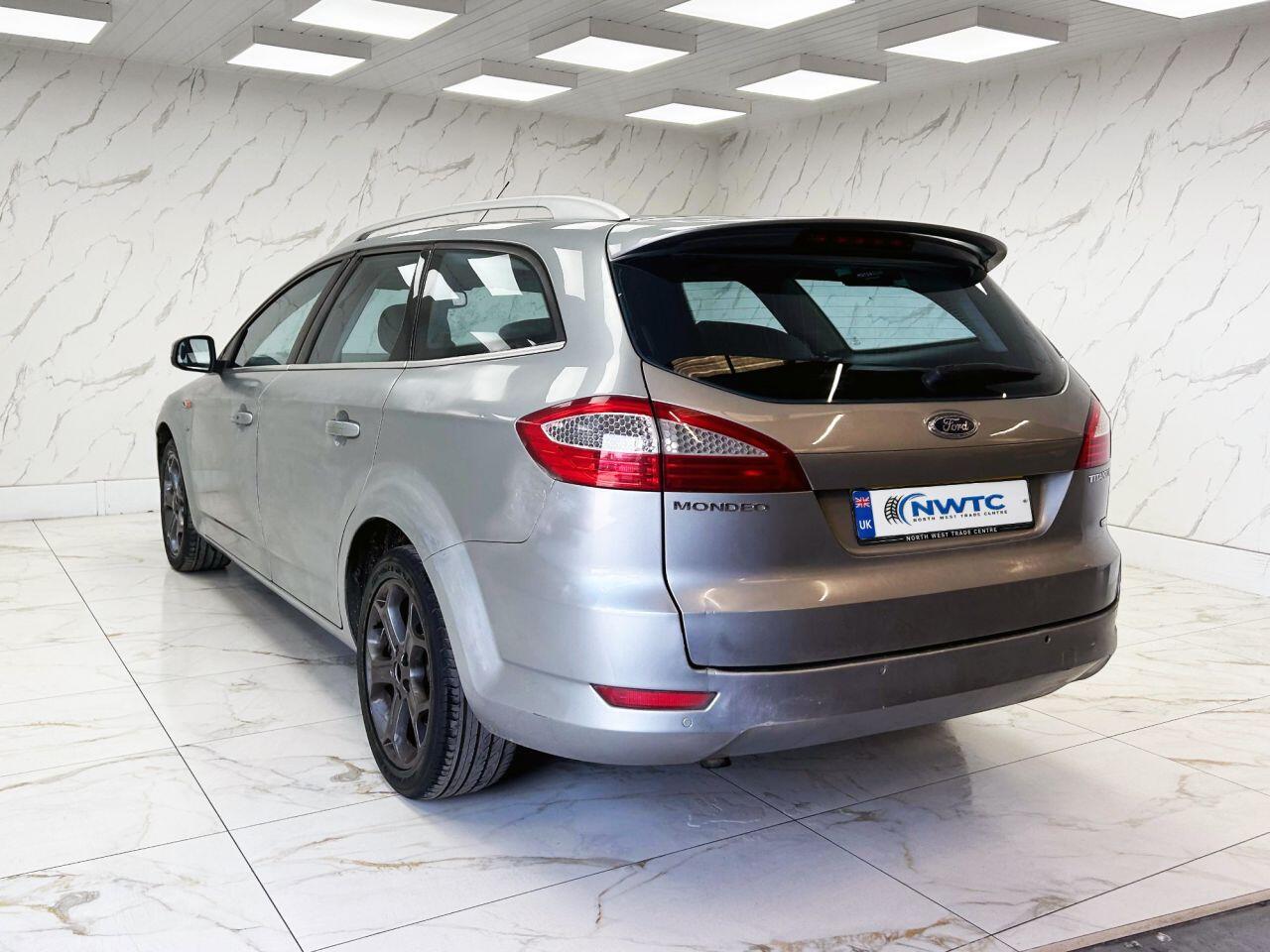 Ford Mondeo view 9