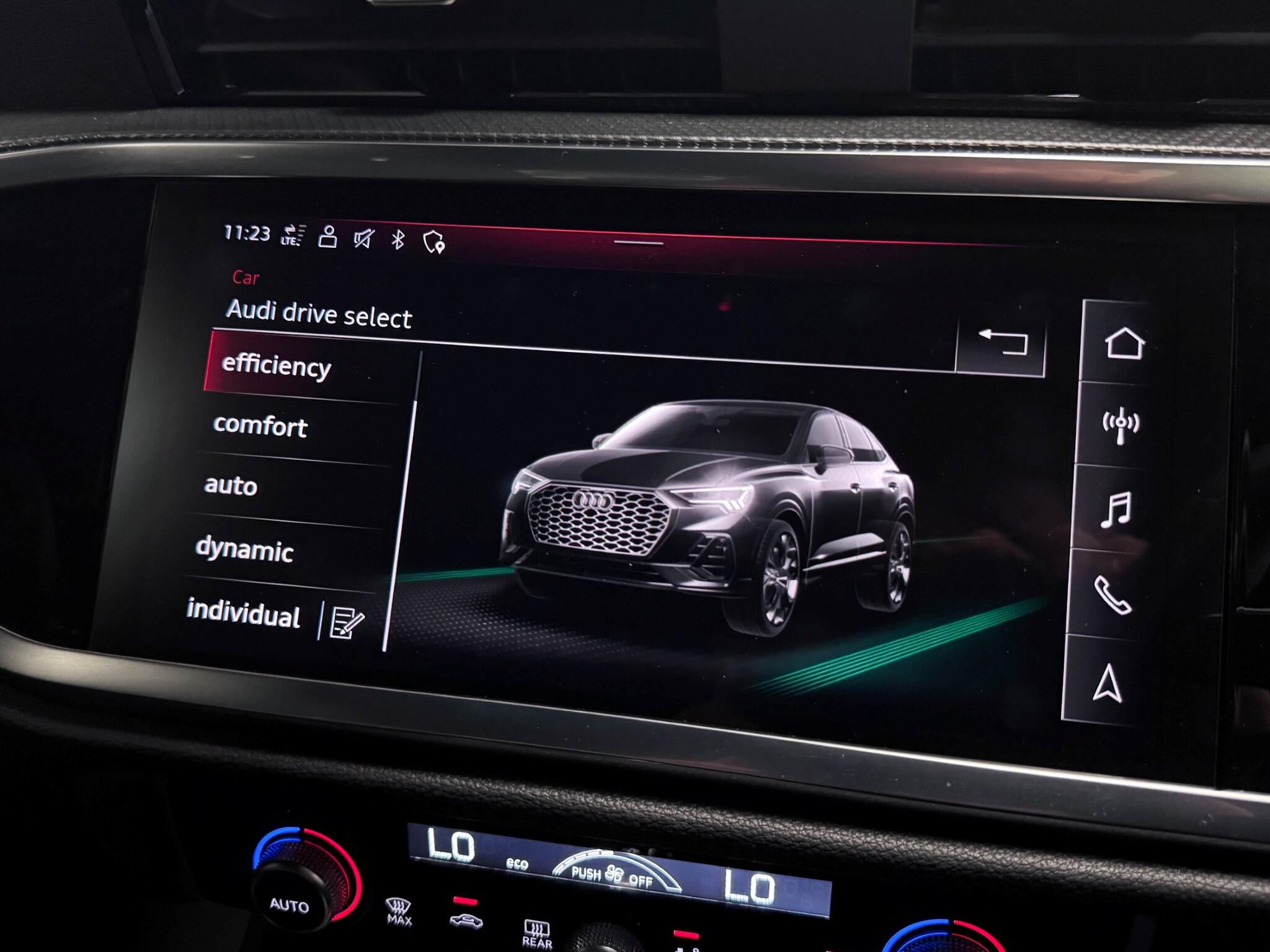 Audi Q3 view 48