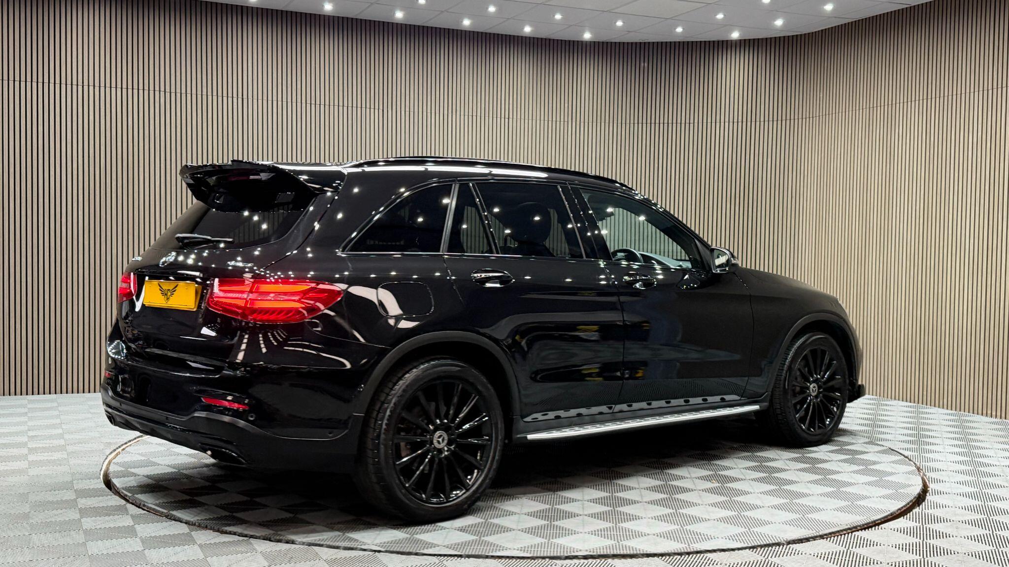 Mercedes-Benz GLC view 44