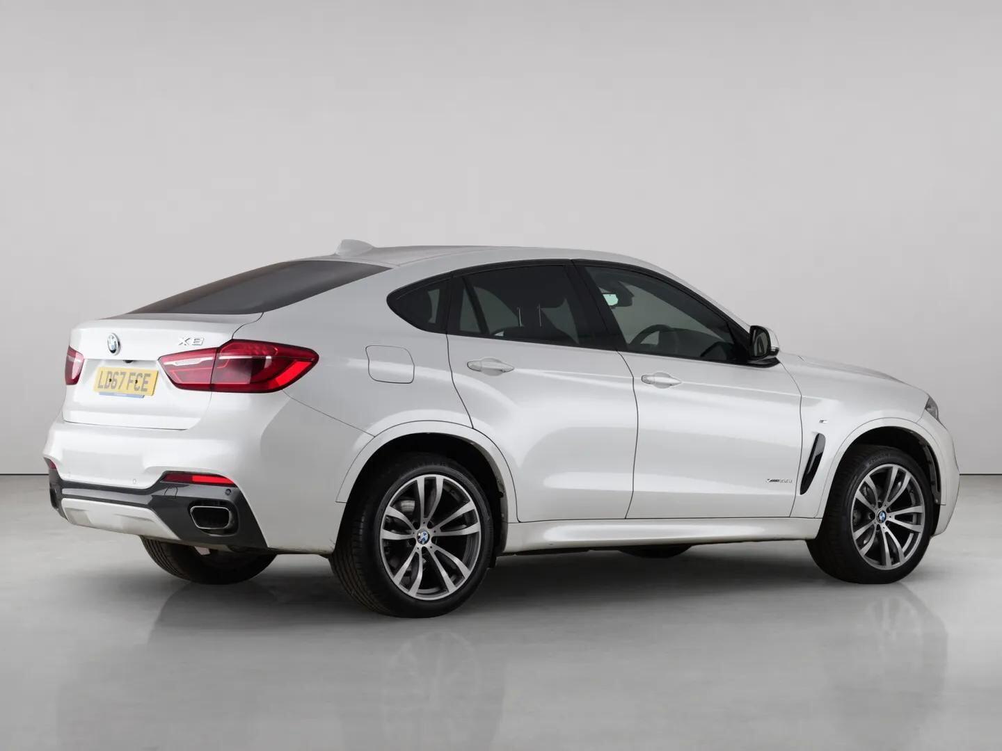 BMW X6 view 6
