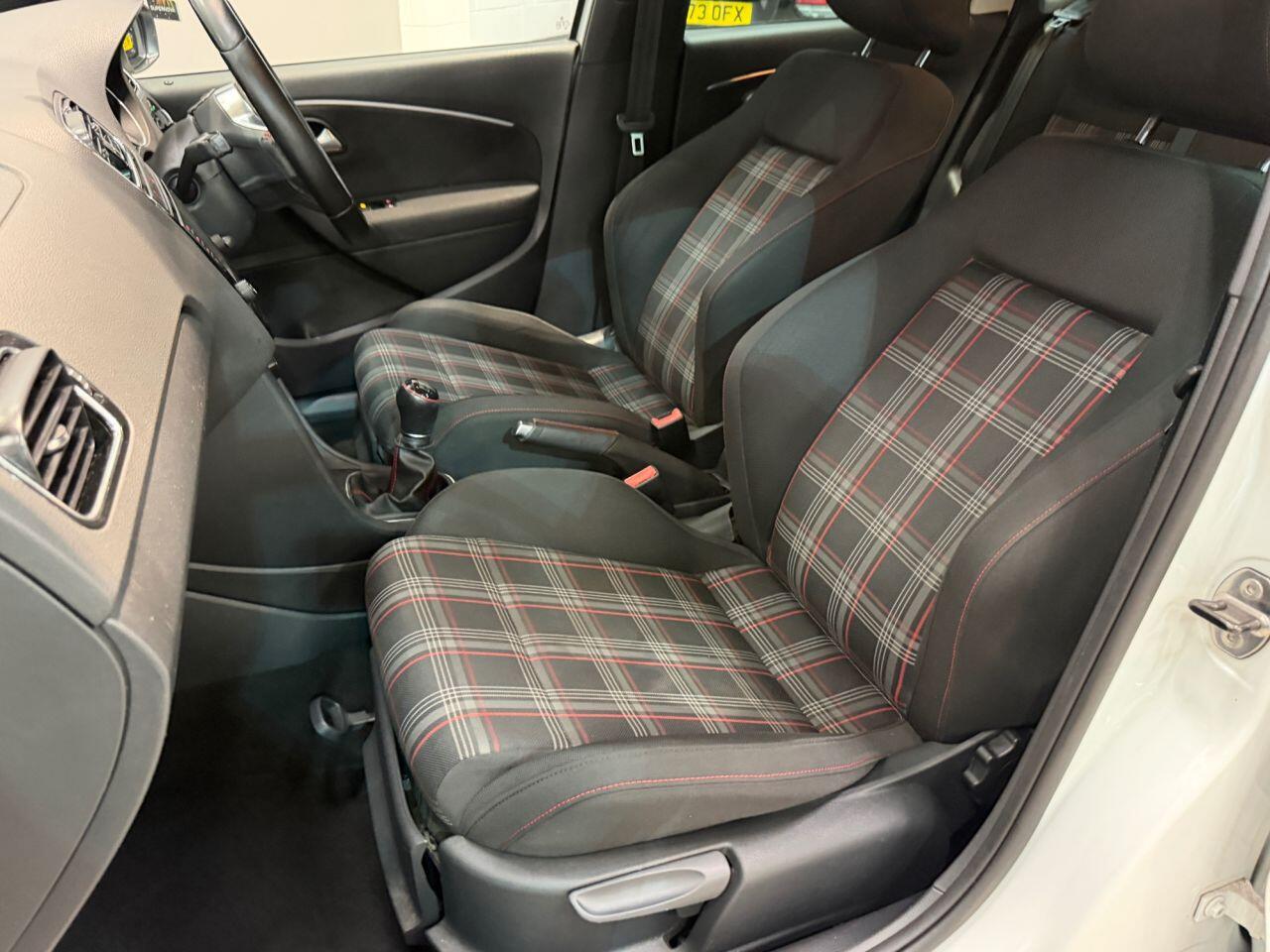 Volkswagen Polo view 27