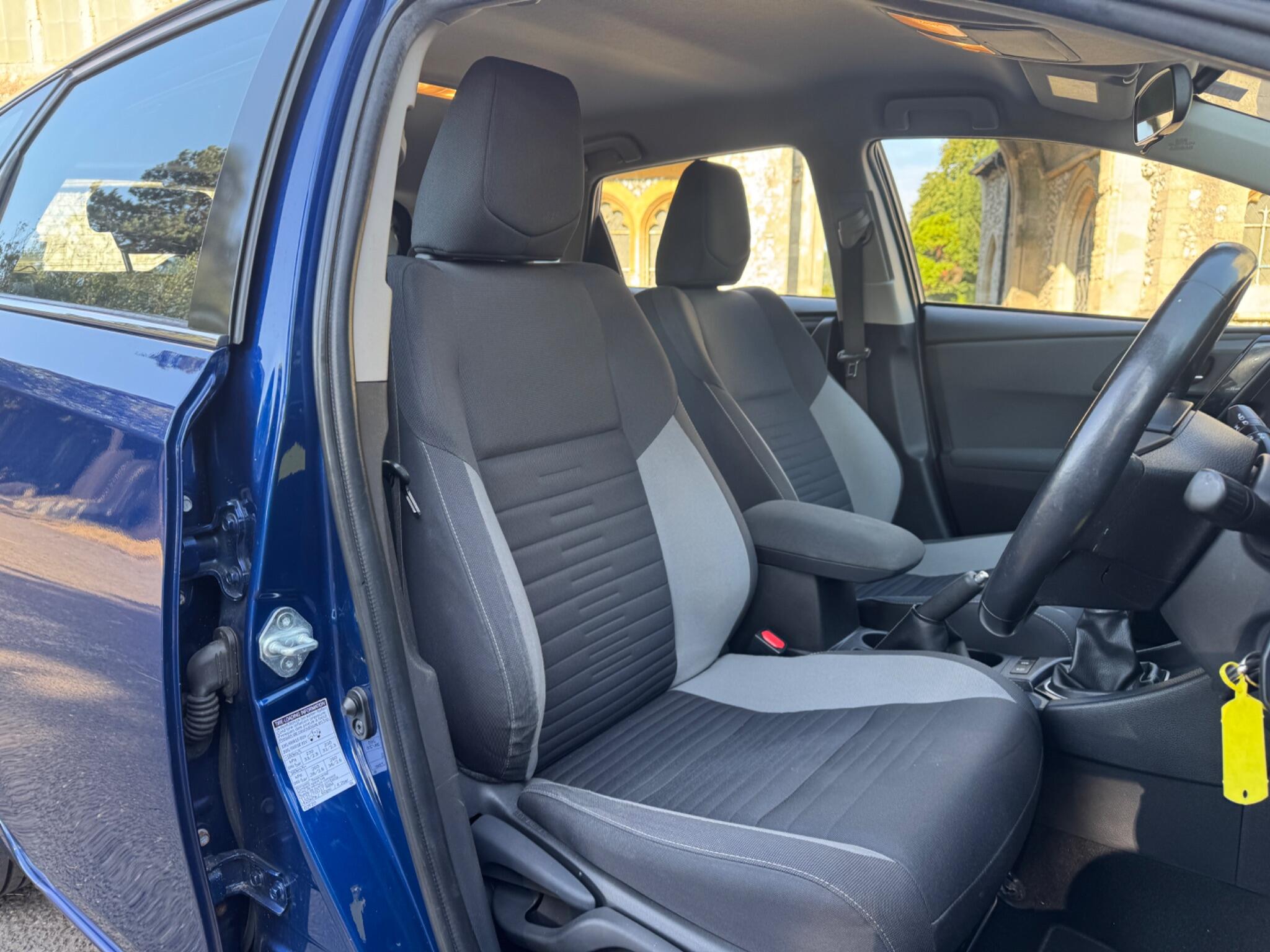 Toyota Auris view 24