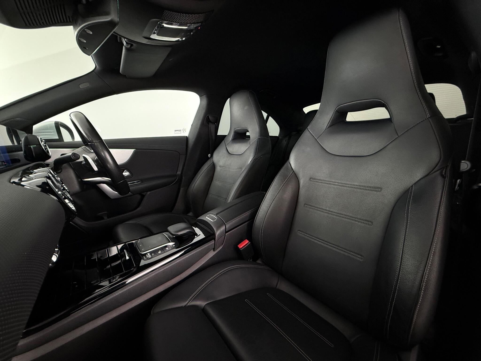 Mercedes-Benz Cla view 34