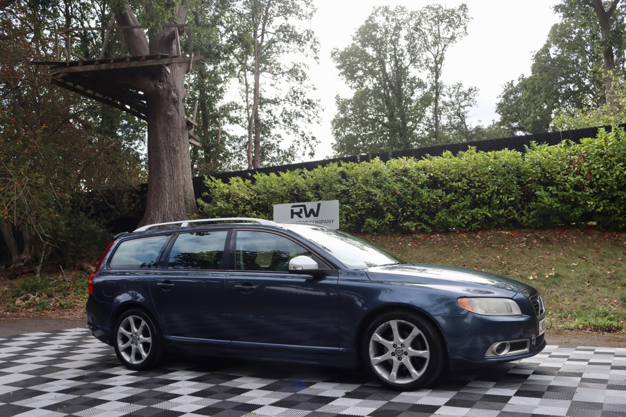 Volvo V70 view 26