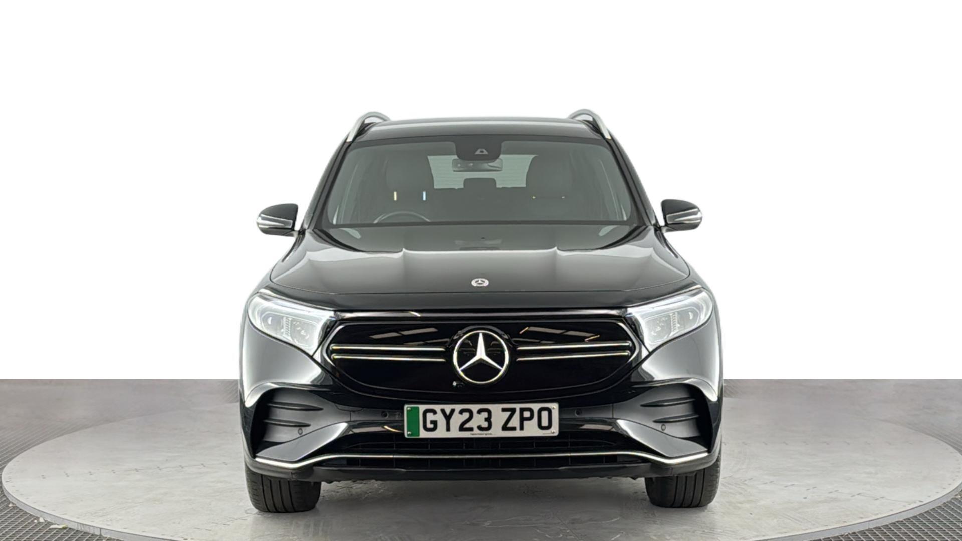Mercedes-Benz Eqb 300 view 8
