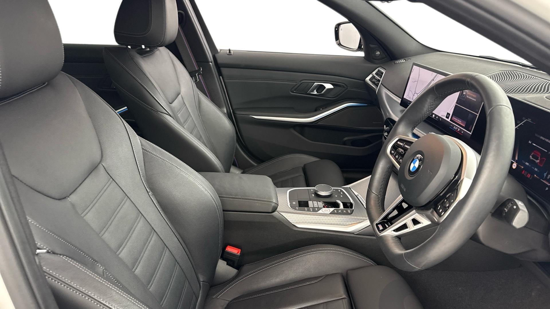 BMW 3 Series view 11