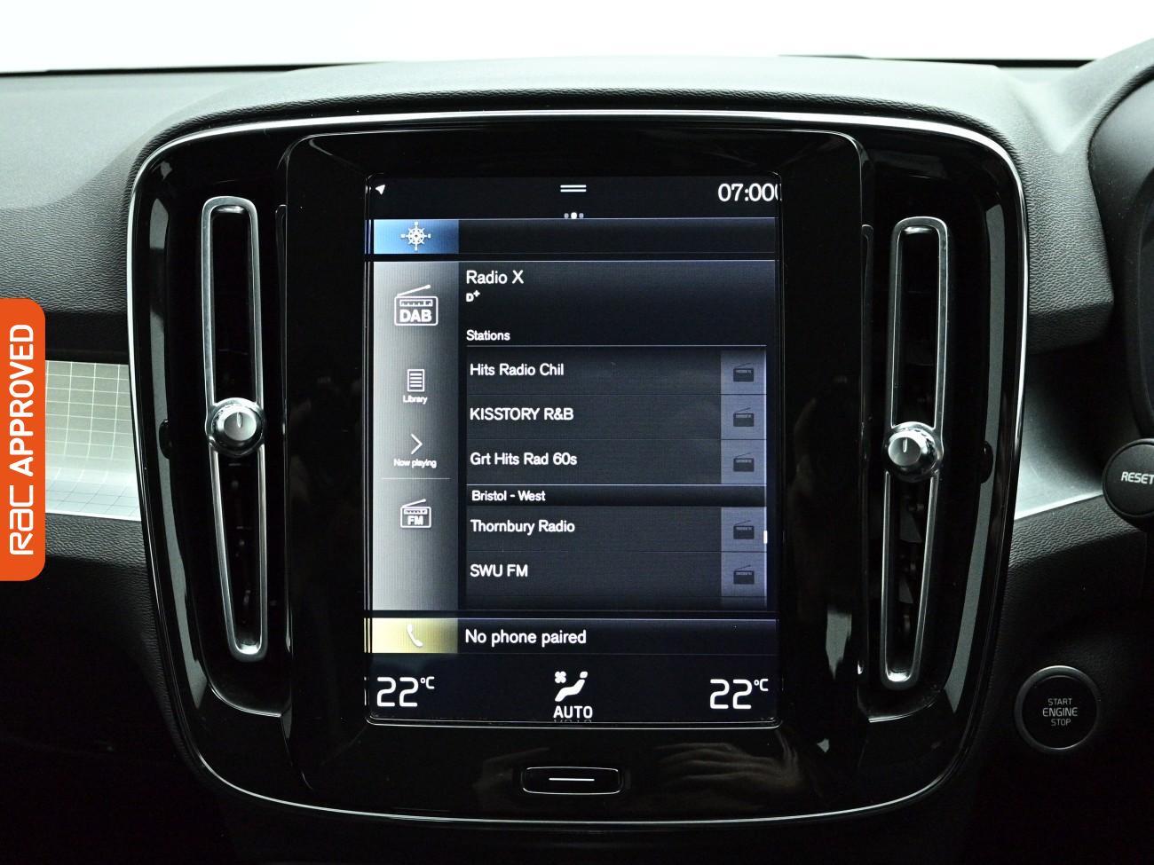 Volvo XC40 view 14