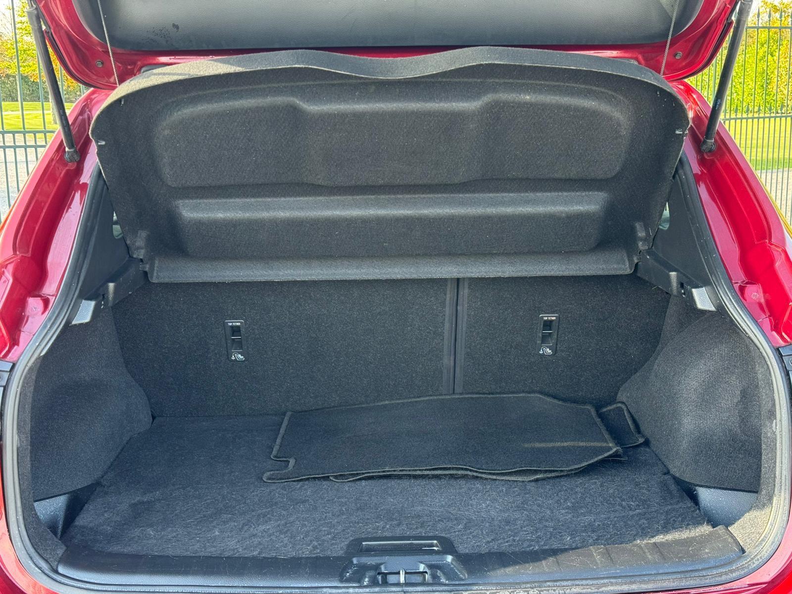 2014 Nissan Qashqai image 33