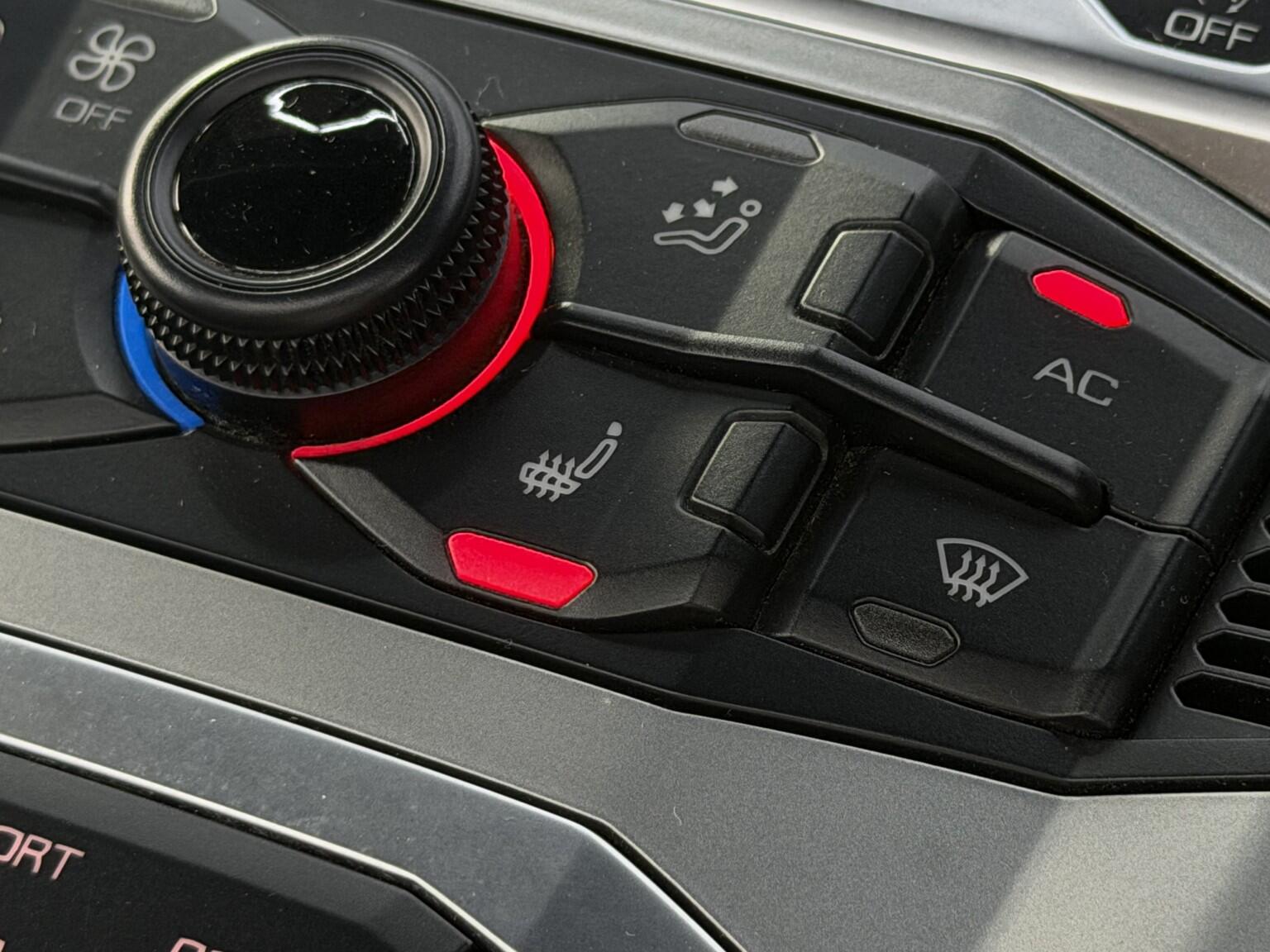 Lamborghini Aventador view 70
