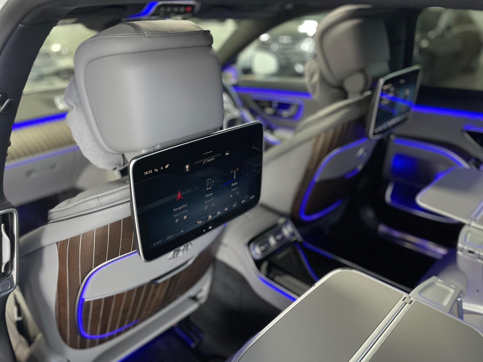 Mercedes-Benz S-Class view 38