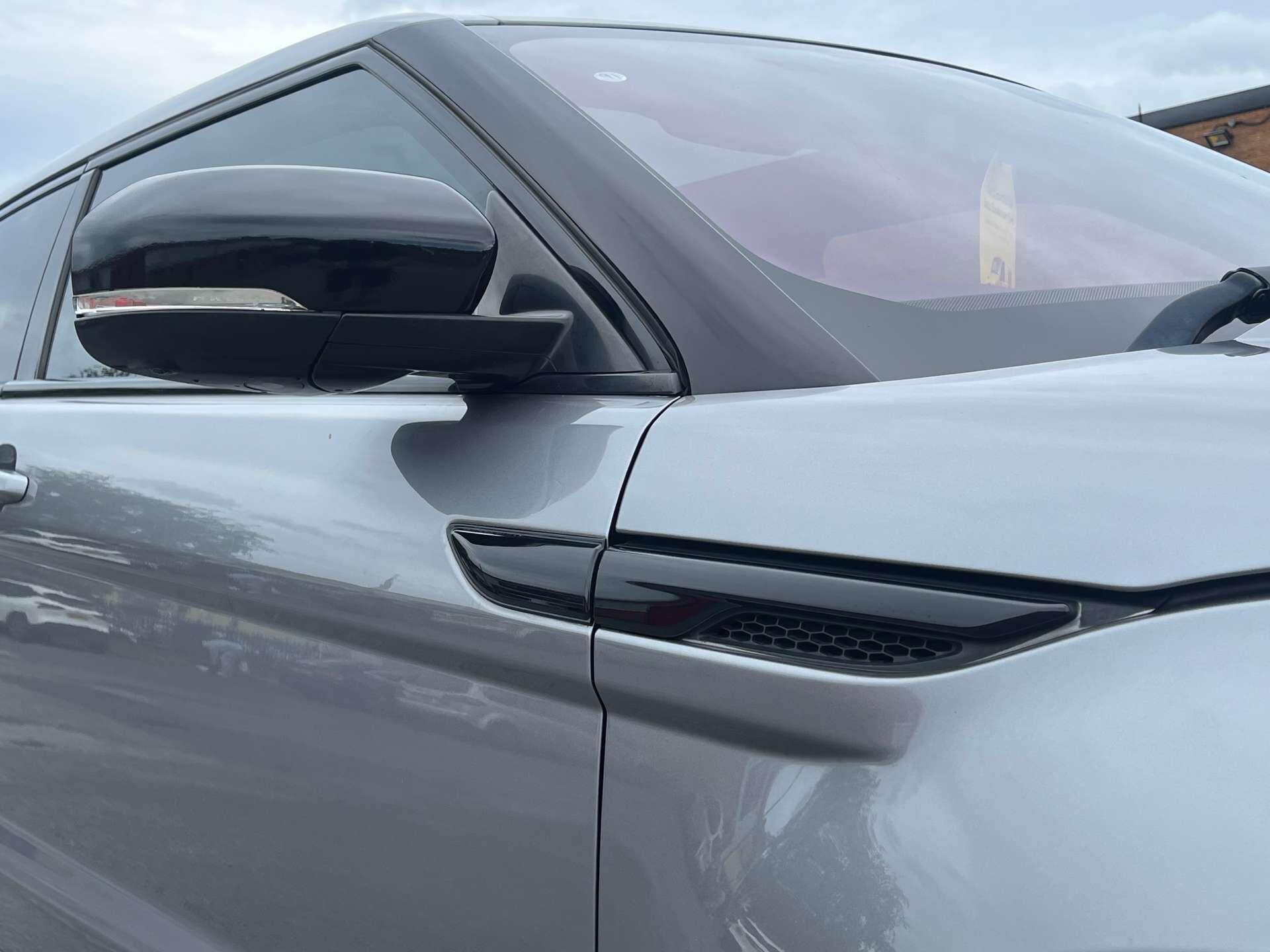 Land Rover Range Rover Evoque view 17