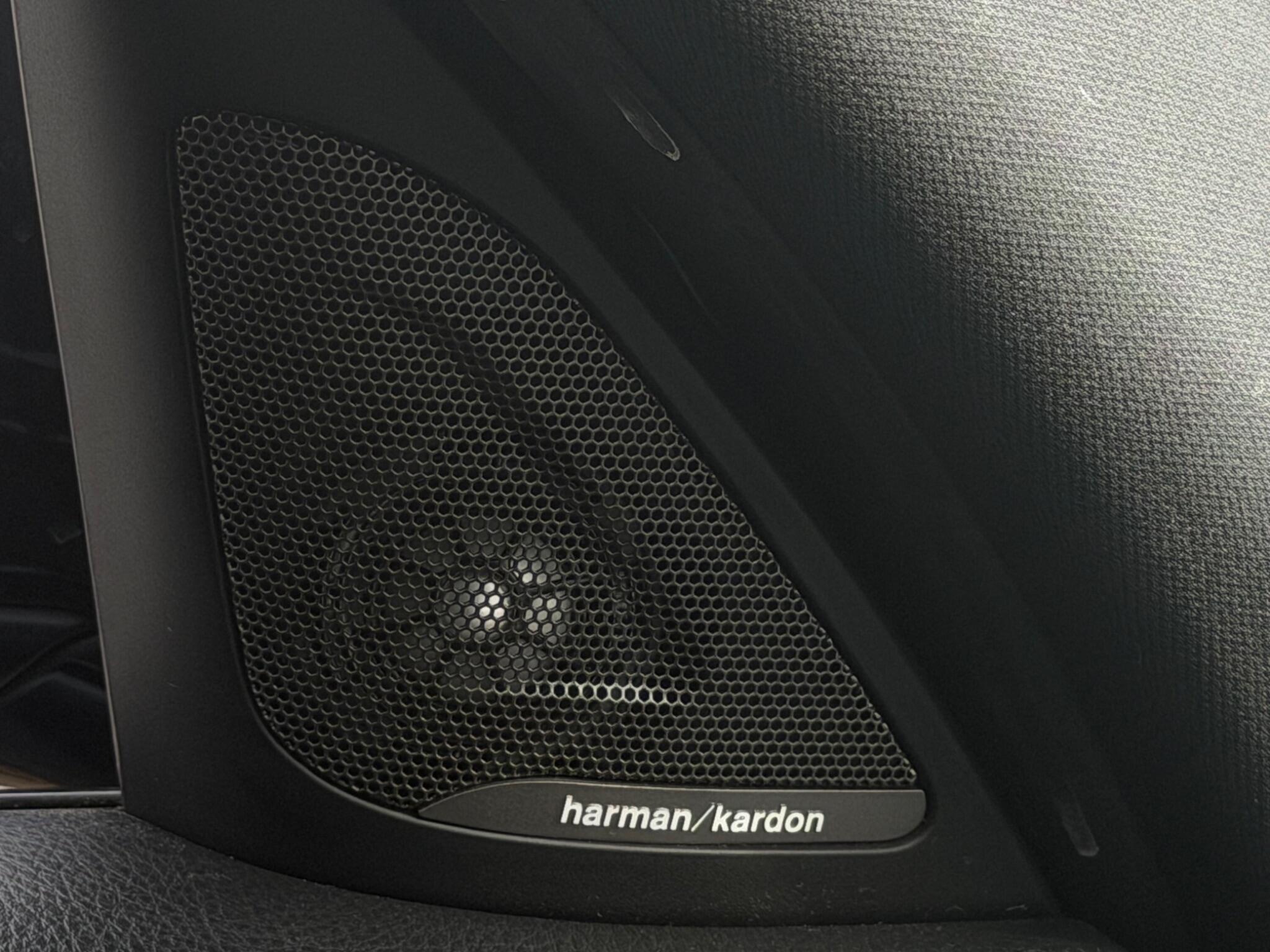 BMW 1 Series view 27