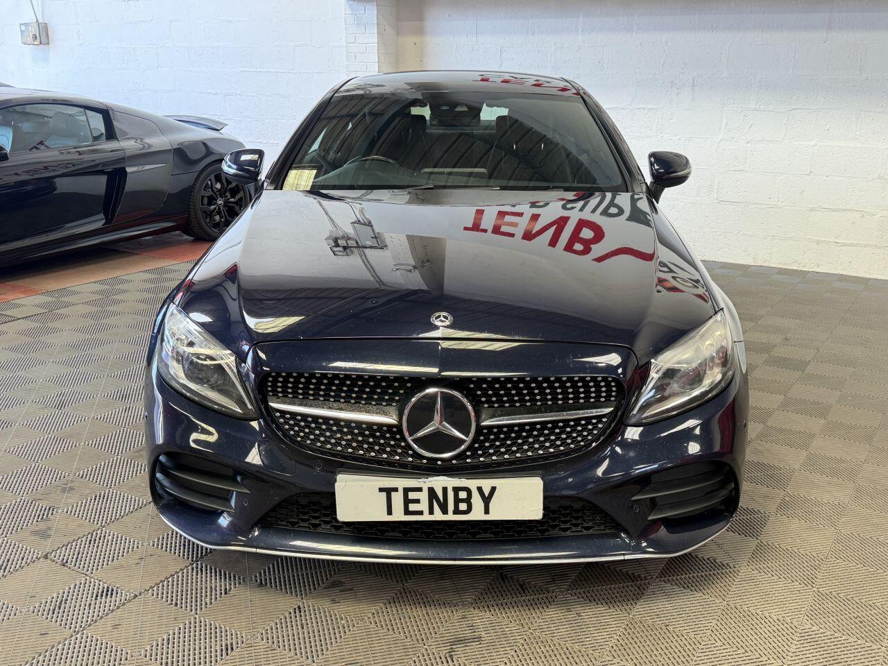 Mercedes-Benz C Class view 3