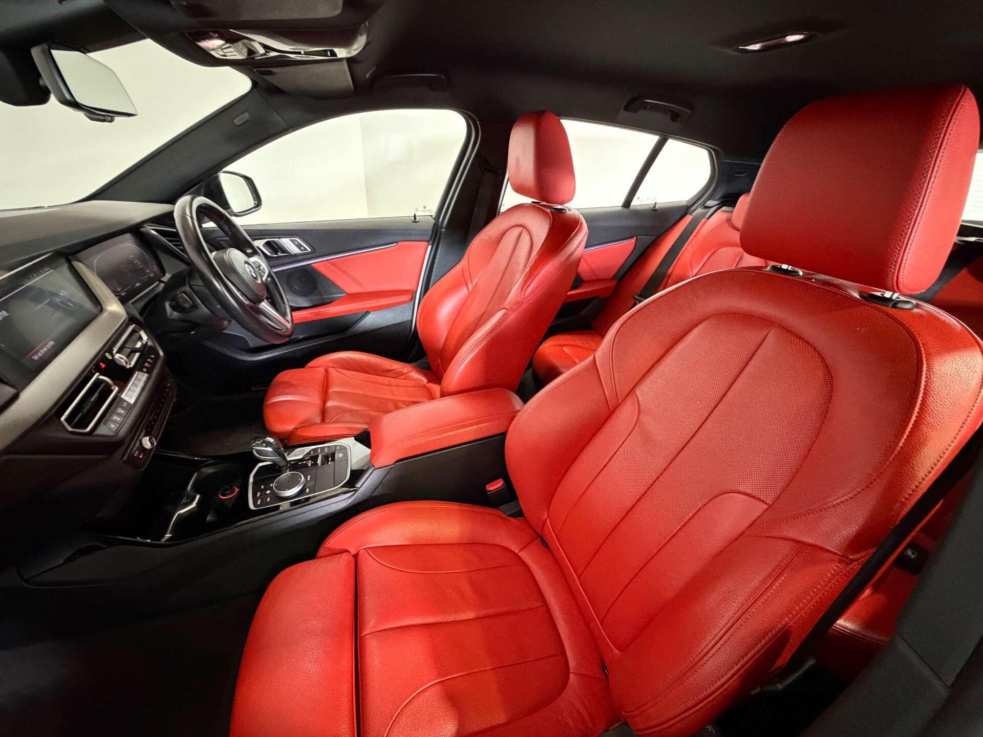 BMW 1 Series view 60