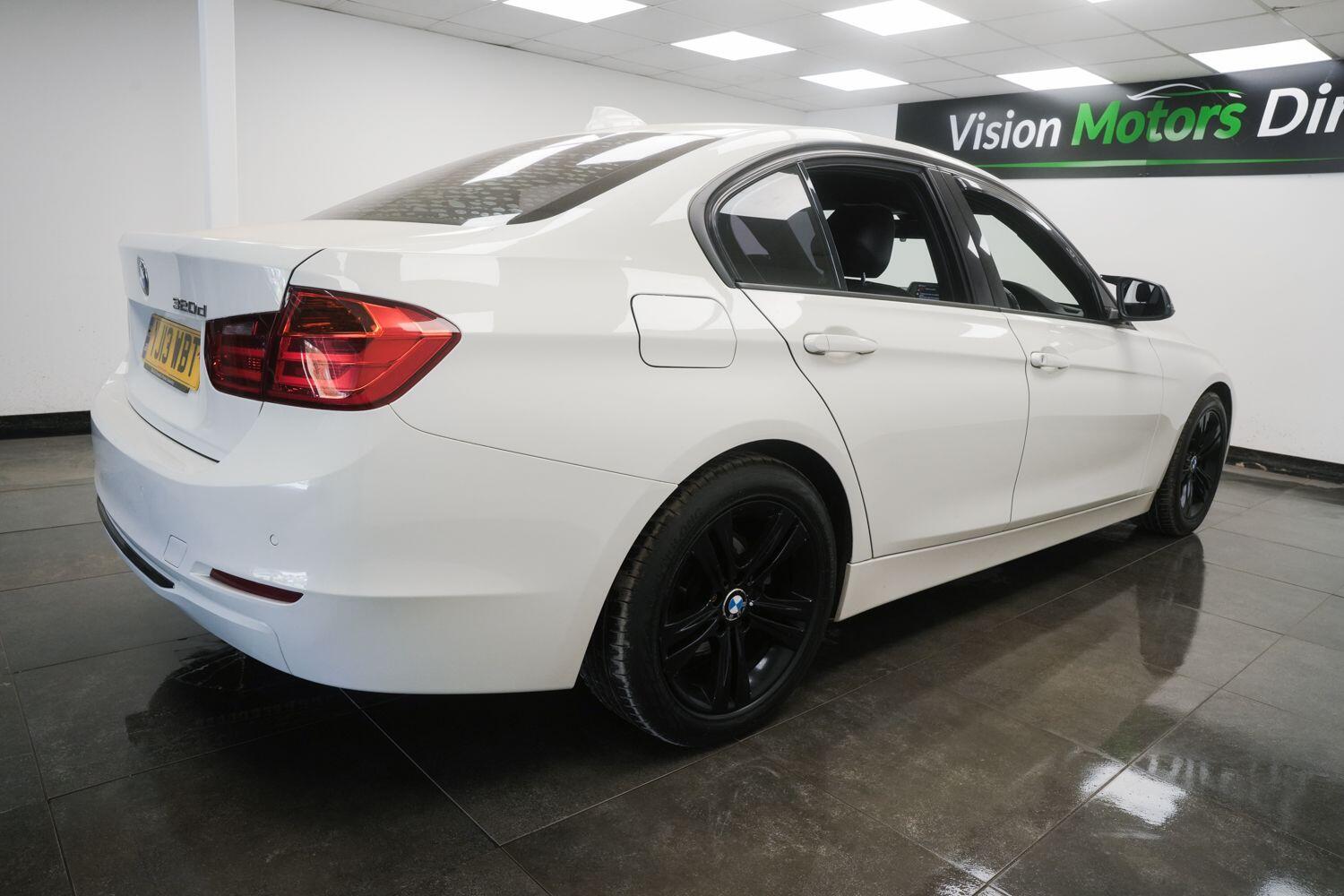 BMW 3 Series view 4