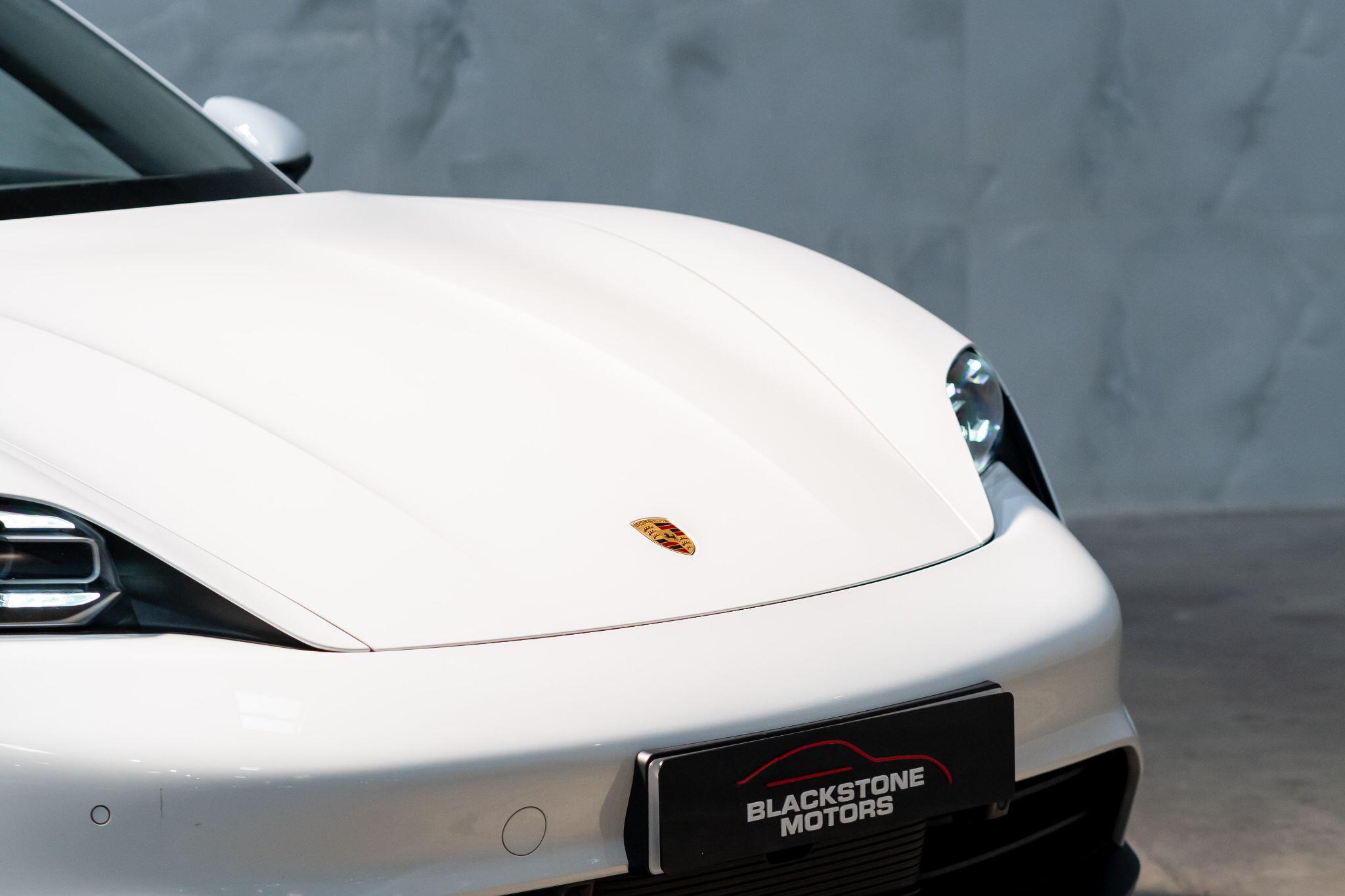 Porsche Taycan view 37