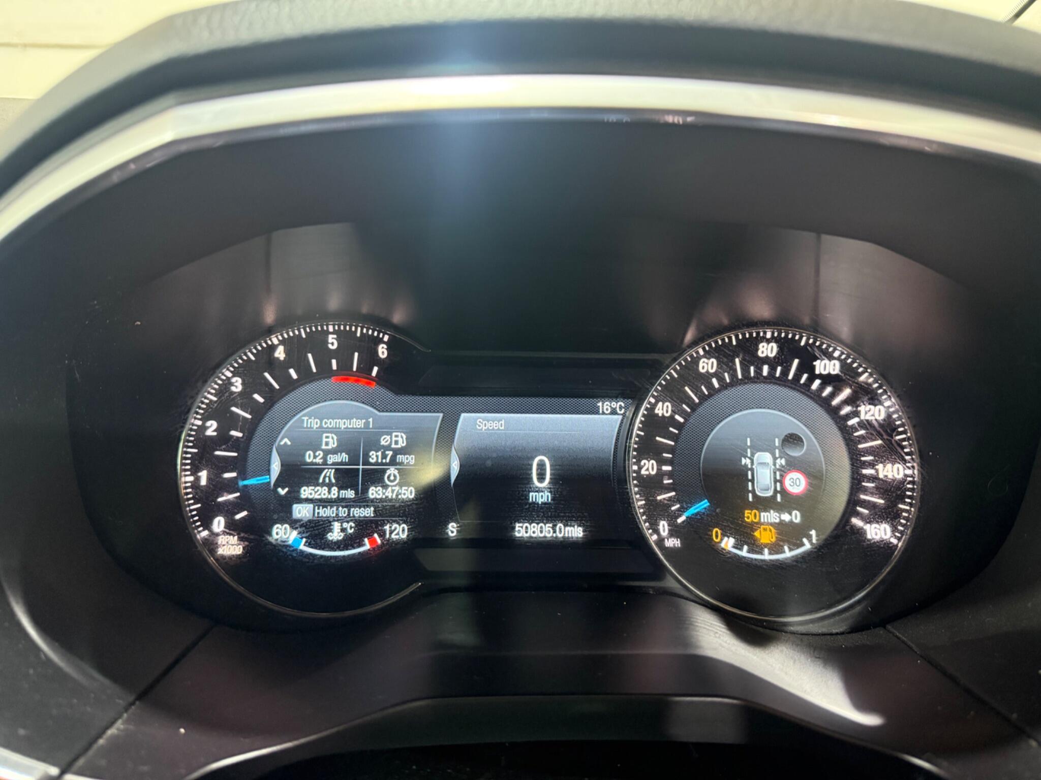 Ford S-Max view 50