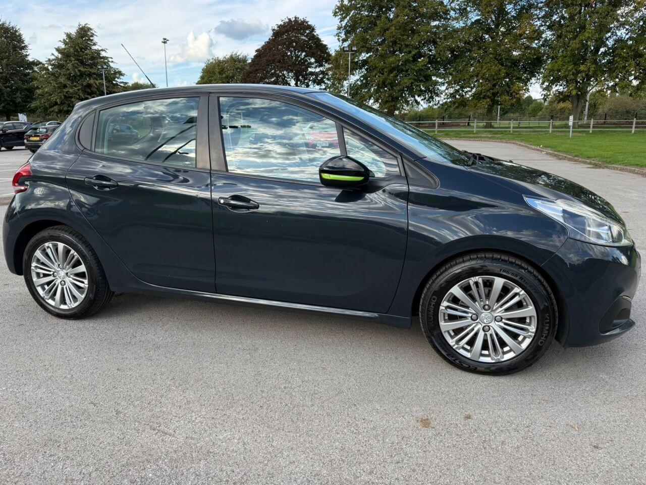 Peugeot 208 view 64