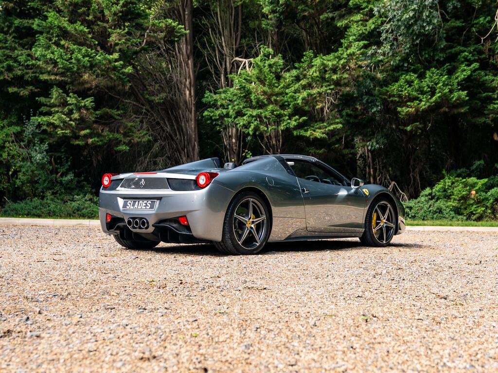 Ferrari 458 view 4