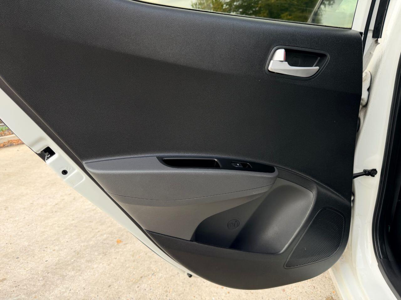 Hyundai I10 view 19