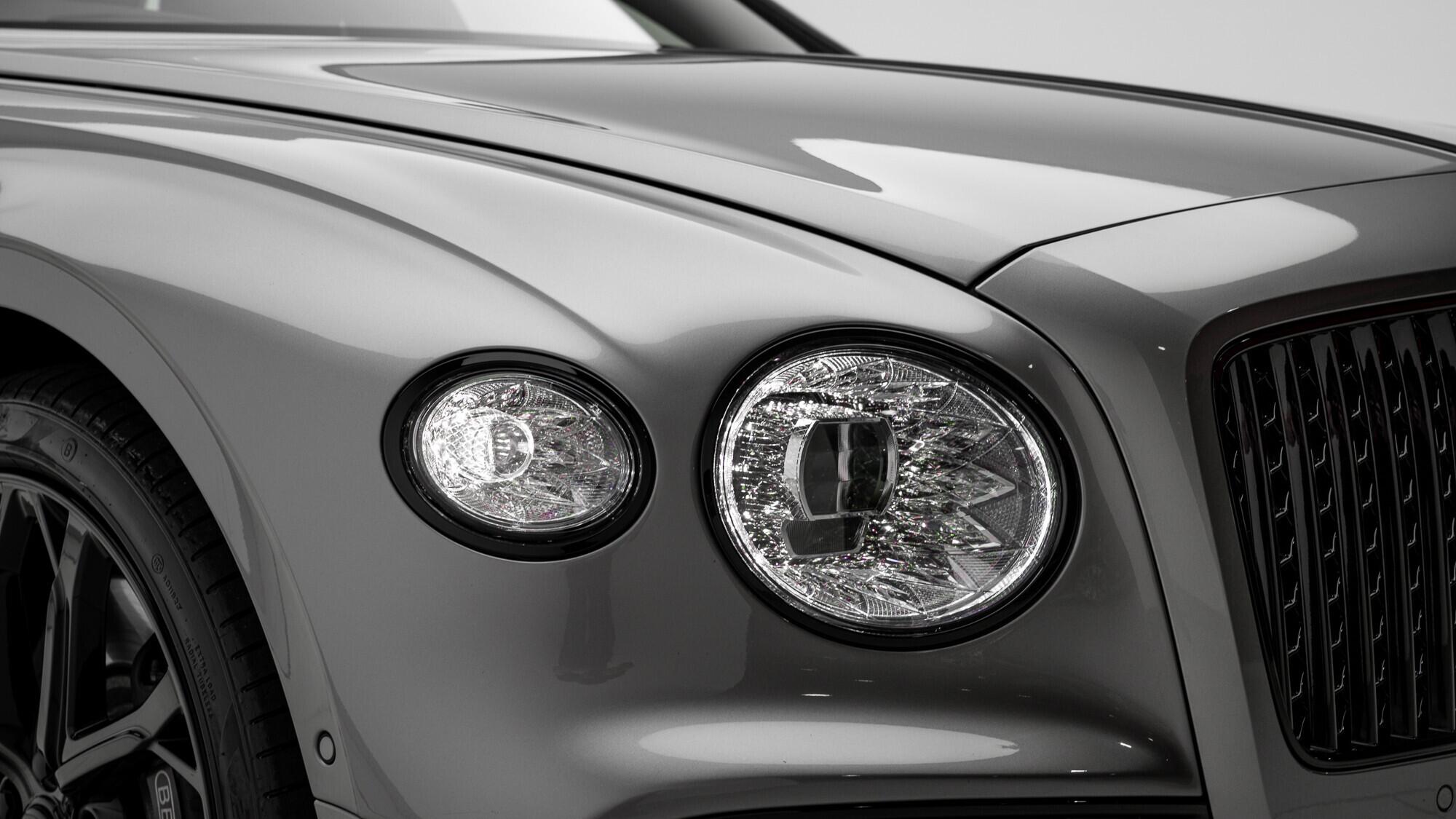 Bentley Flying Spur view 17
