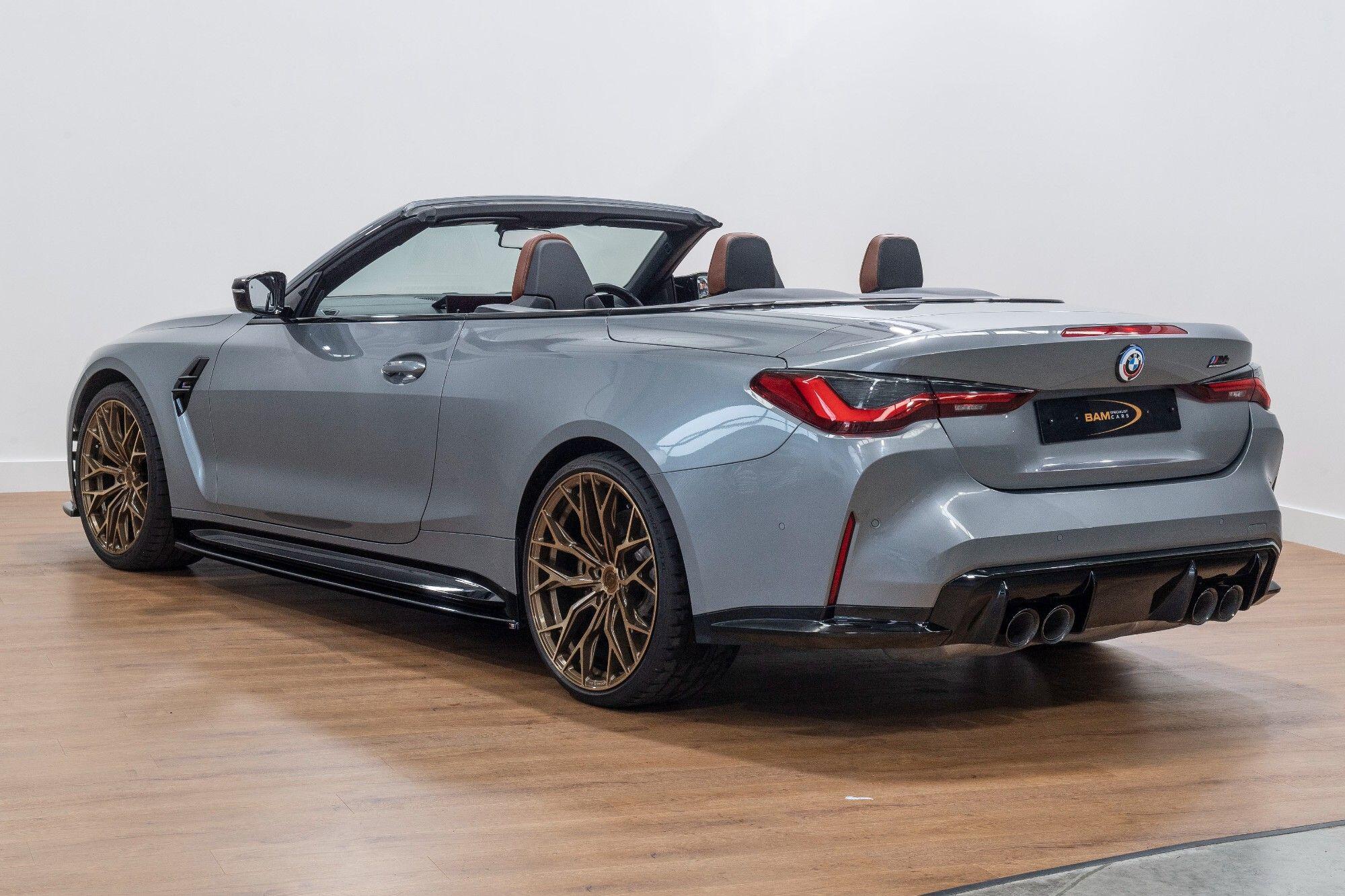 BMW M4 view 7