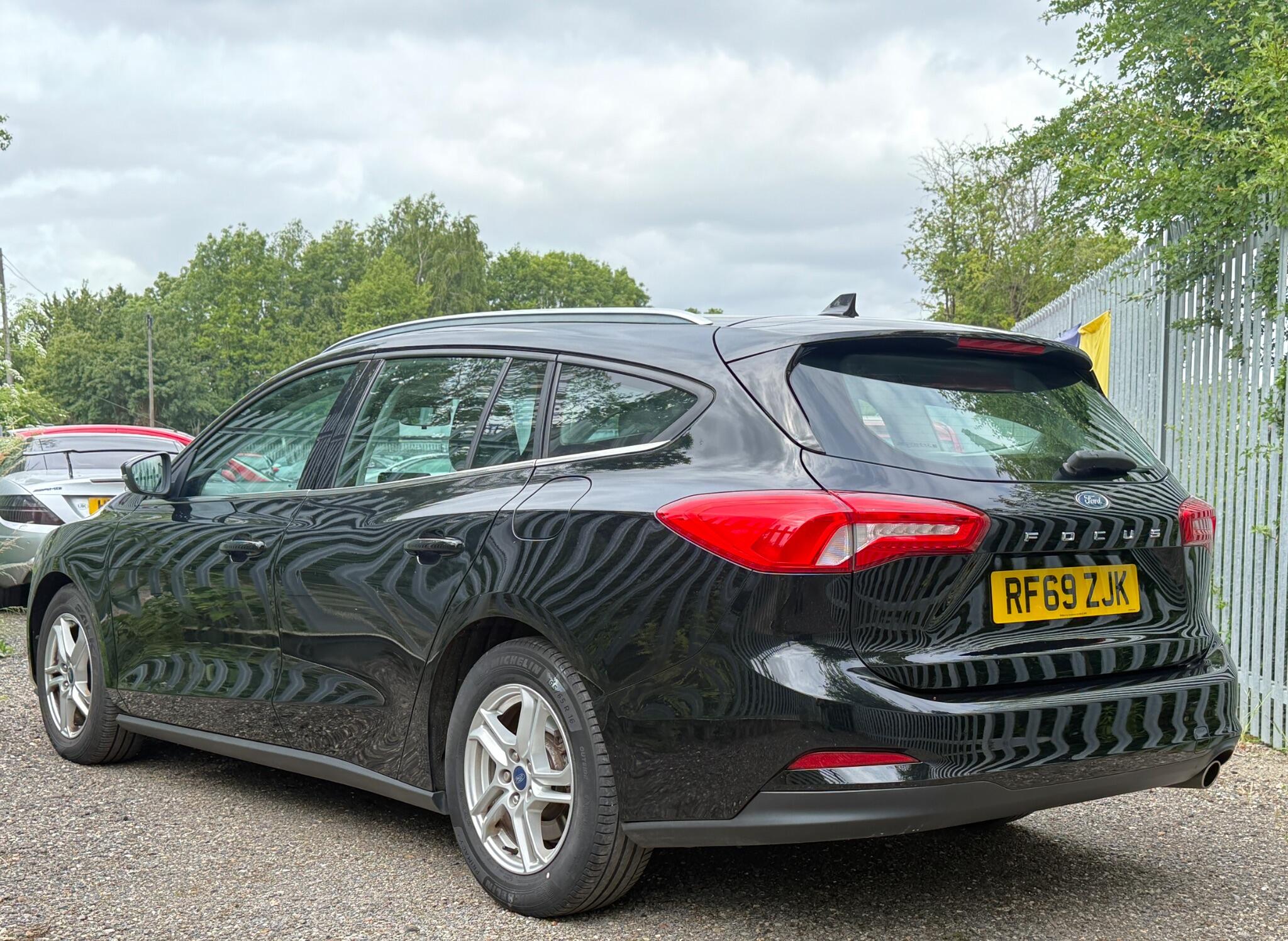 2019 Ford Focus image 3