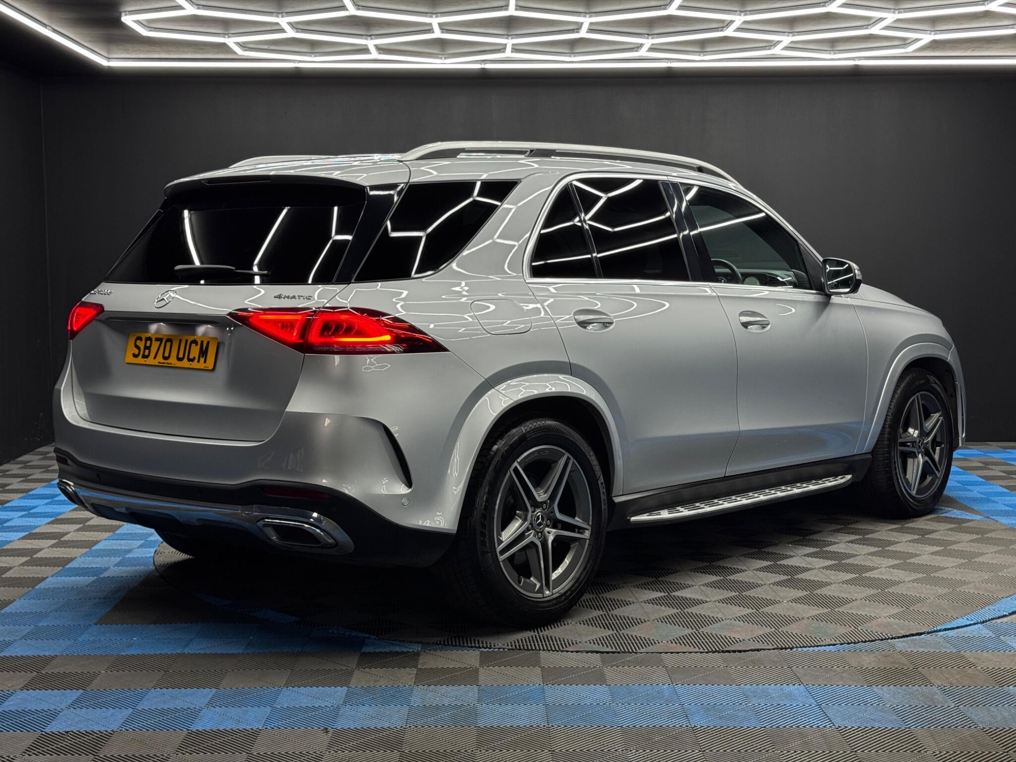 Mercedes-Benz Gle view 5
