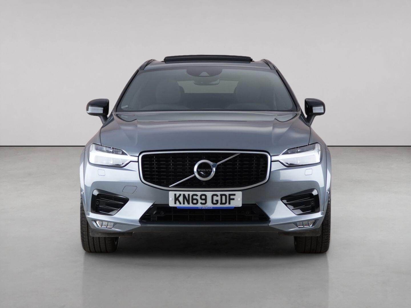 Volvo XC60 view 5