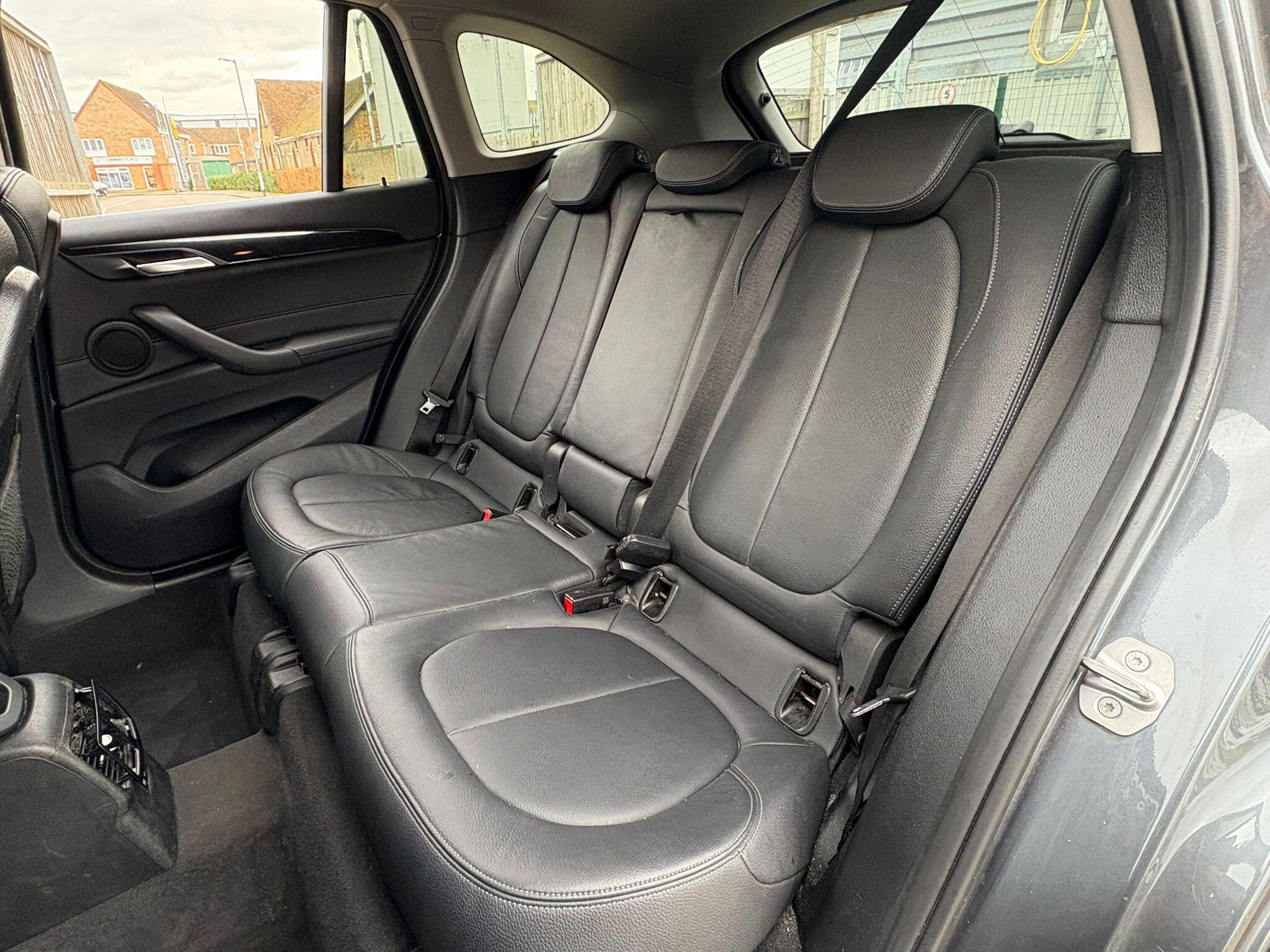 BMW X1 view 21