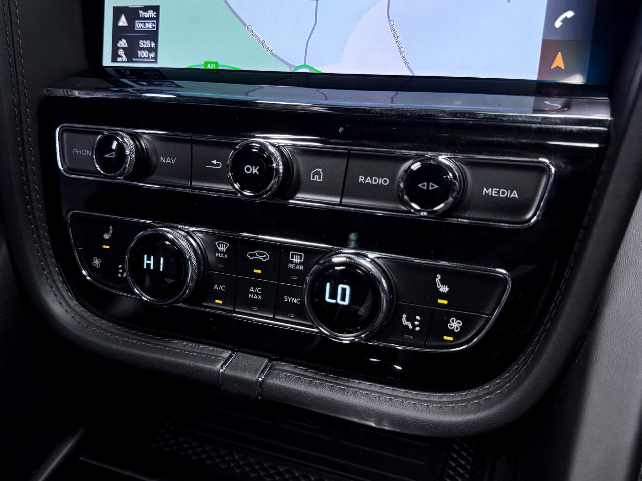 Bentley Bentayga view 49