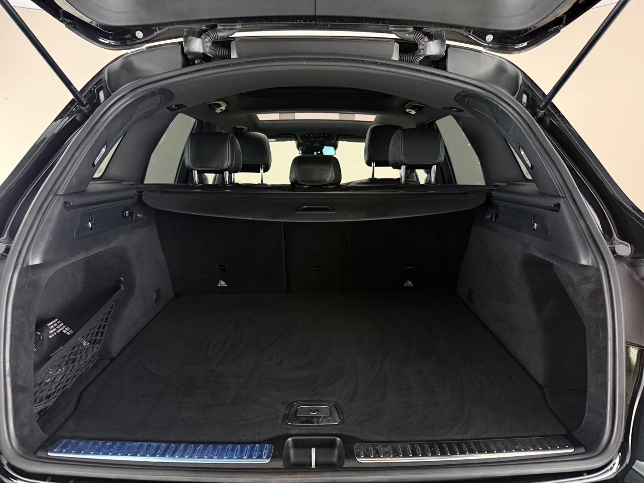 Mercedes-Benz GLC view 10