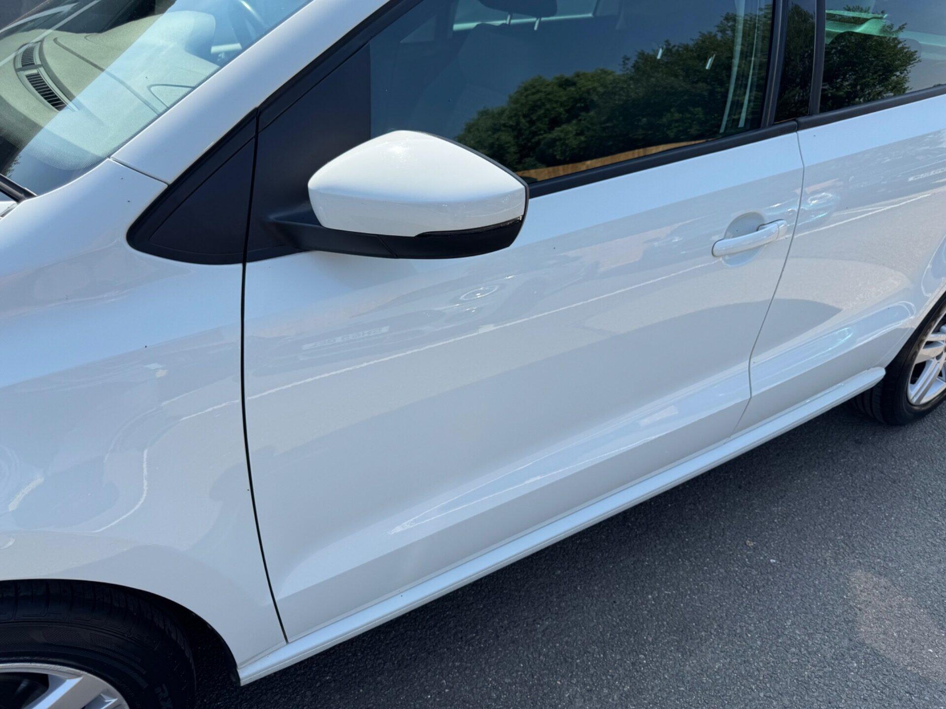 Volkswagen Polo view 9