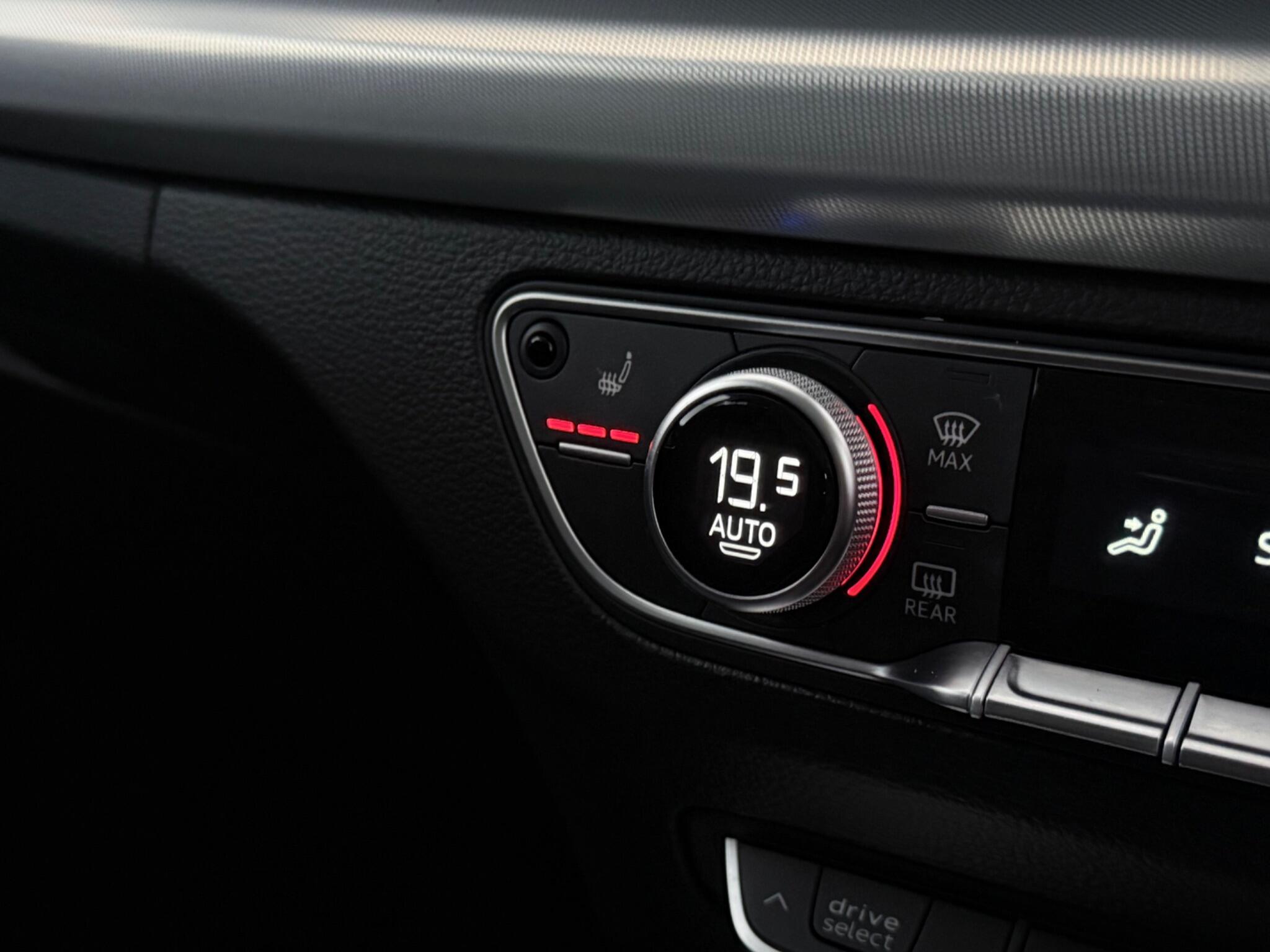 Audi Q5 view 23