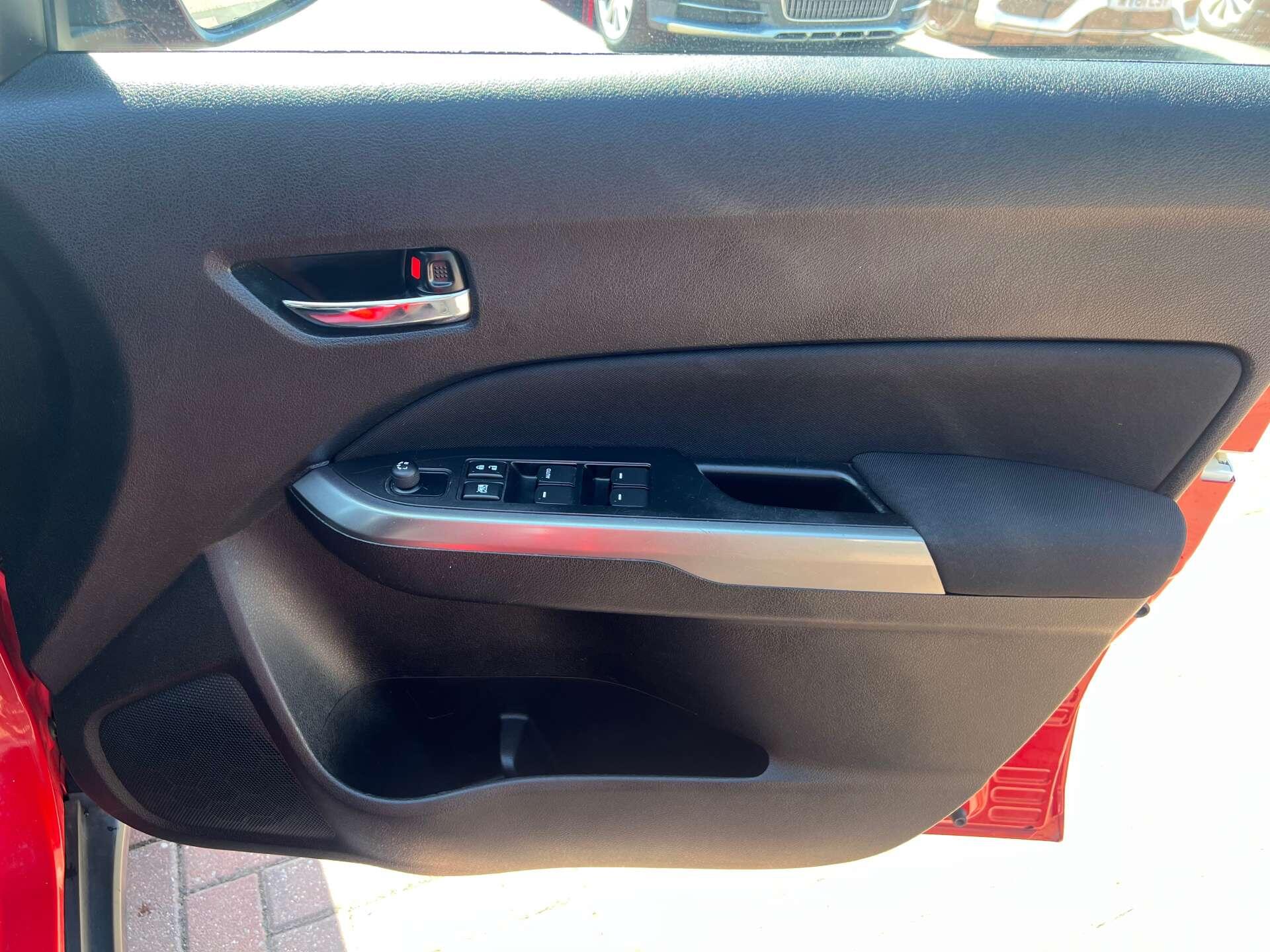 Suzuki Vitara view 56