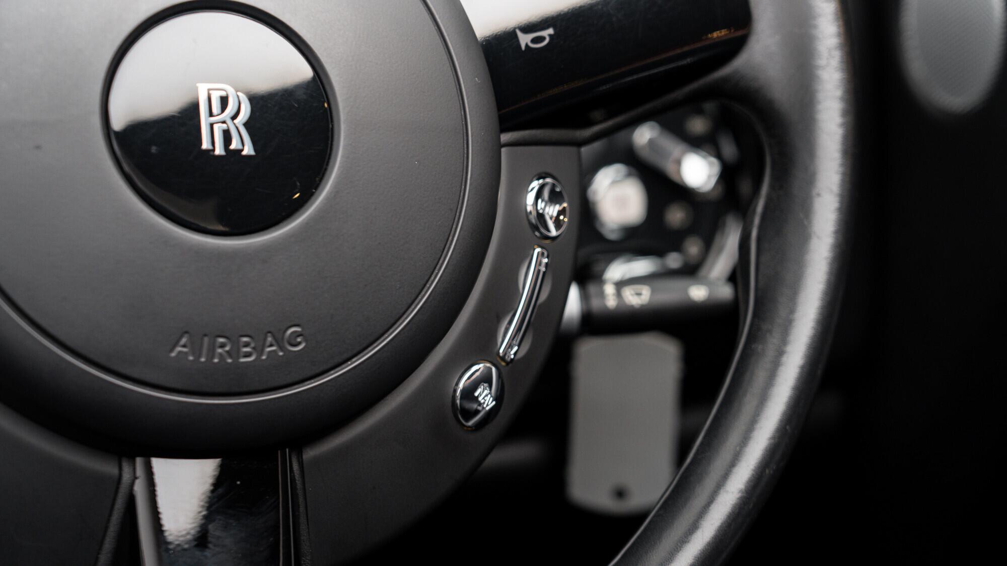 Rolls-Royce Phantom view 43
