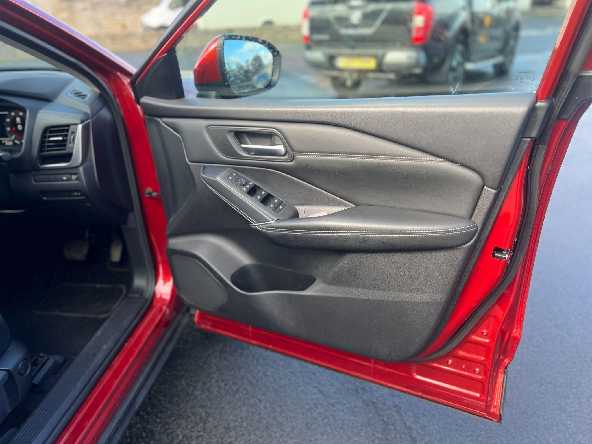 Nissan Qashqai view 18