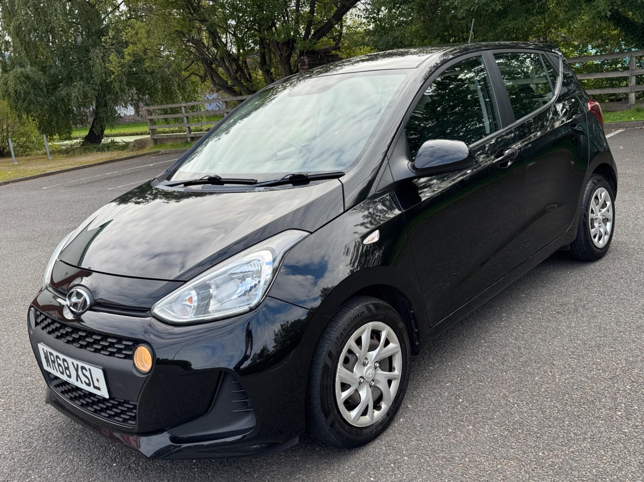 Hyundai I10 view 10