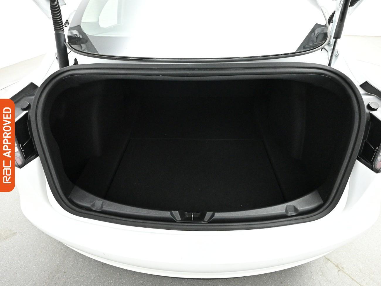 Tesla Model 3 view 27