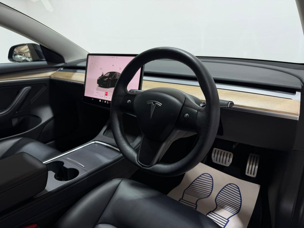 Tesla Model 3 view 13