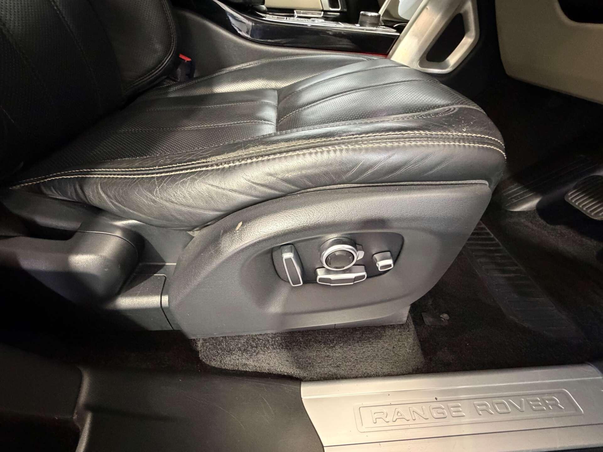 Land Rover Range Rover view 19