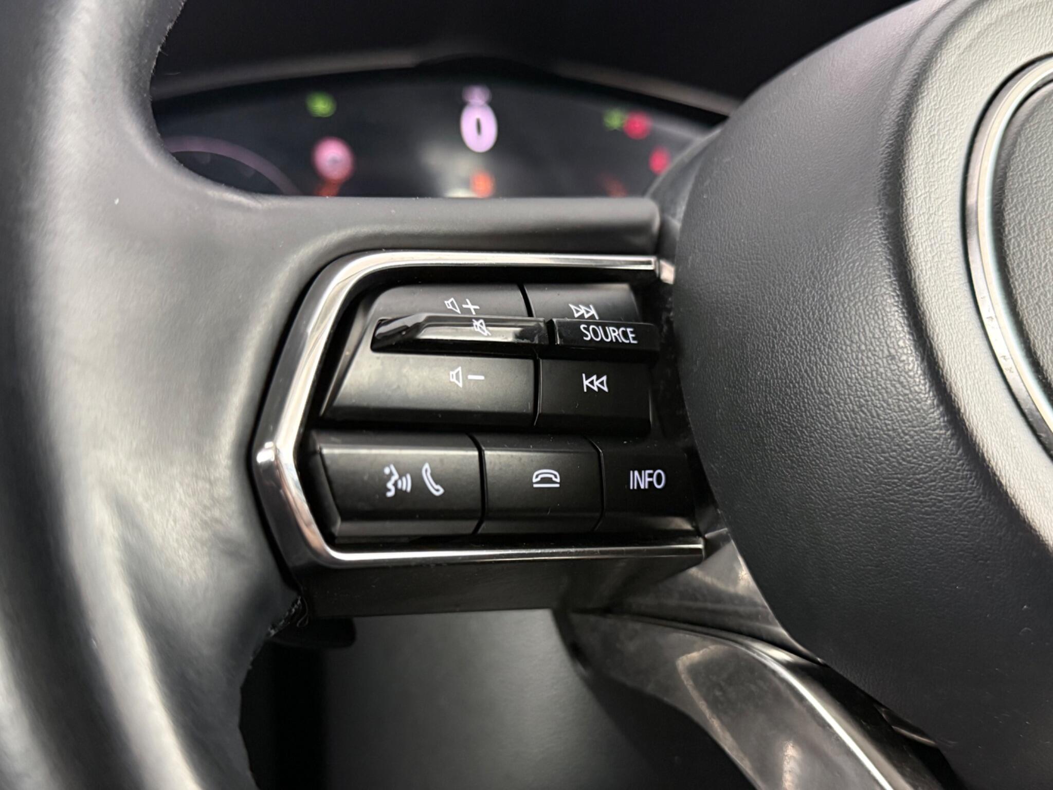 Mazda CX-60 view 16